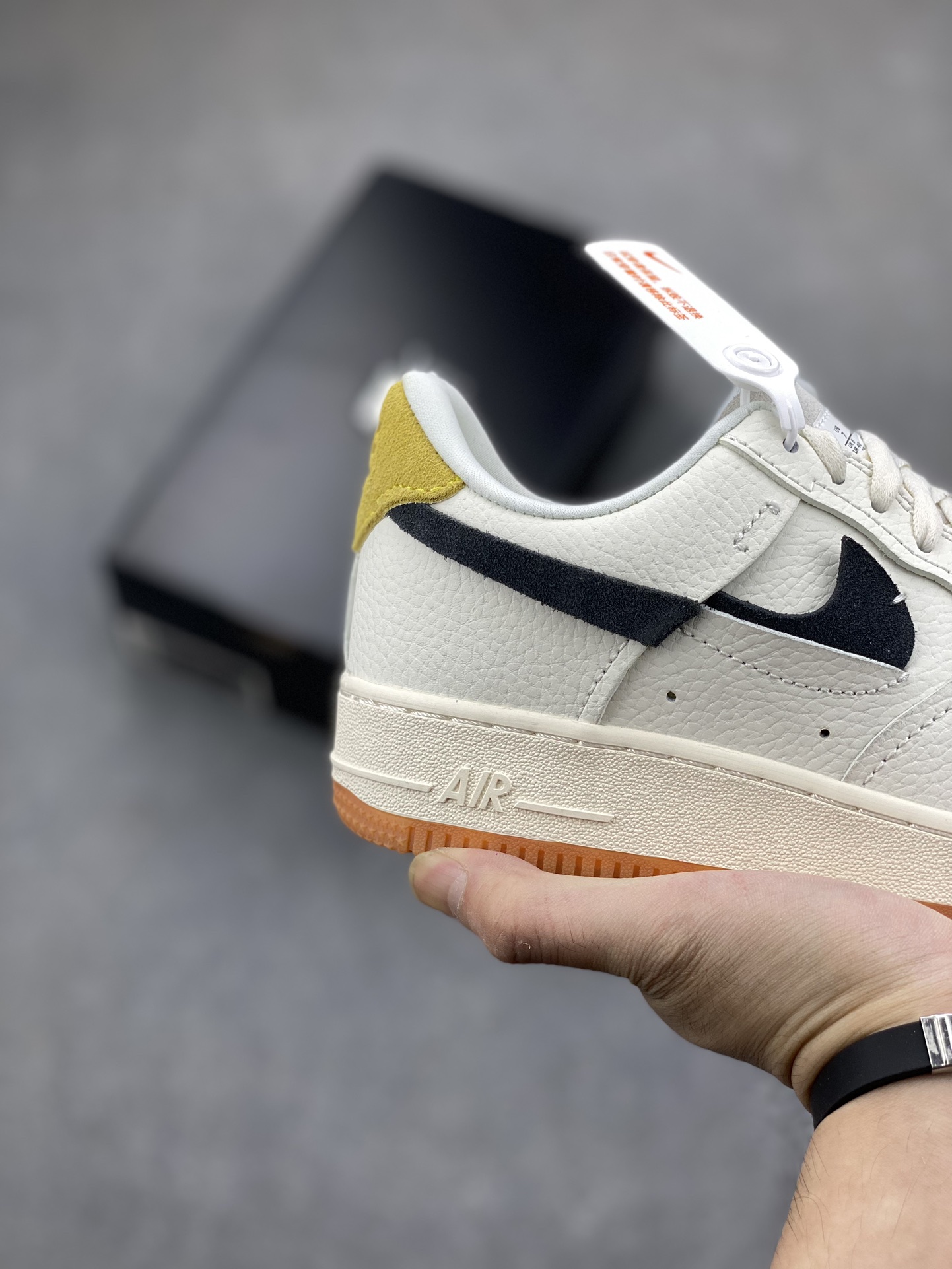 Nike Air Force 1 Low Cut Out Swoosh White Black DV0740-101 Sneakers 6 i1697675368 1281 4