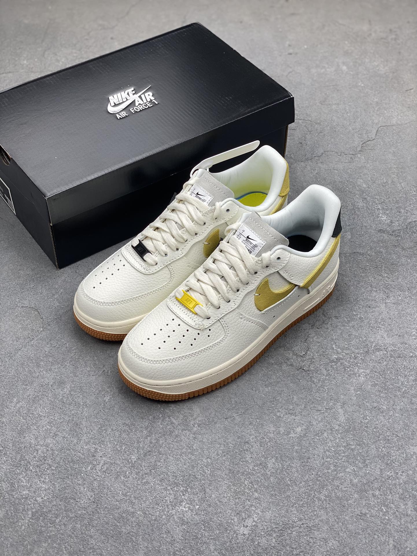 Nike Air Force 1 Low Cut Out Swoosh White Black DV0740-101 Sneakers 9 i1697675368 9429 7