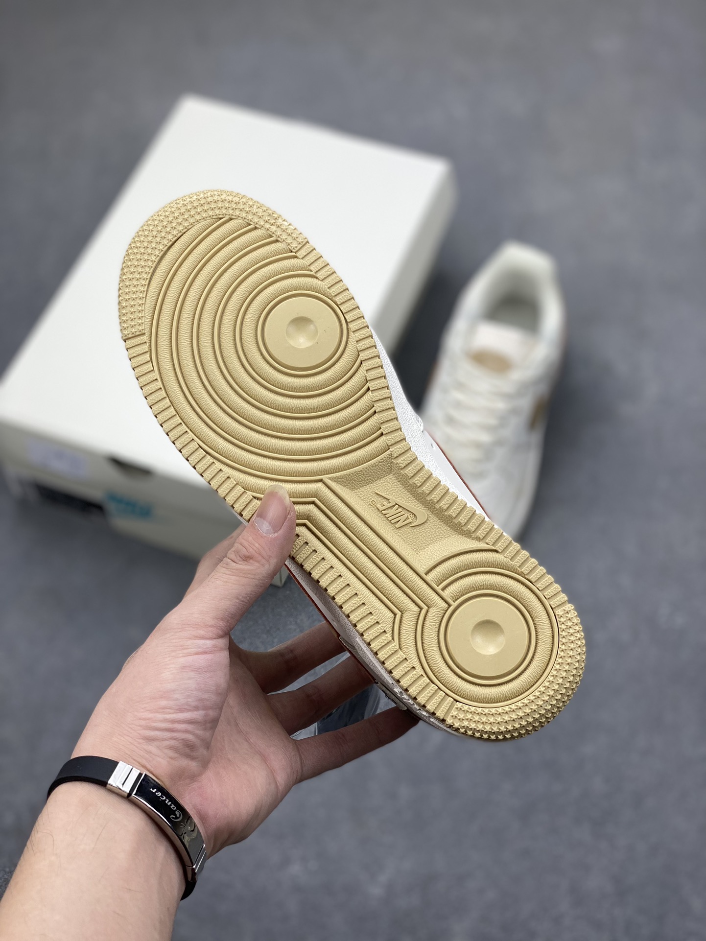 Nike Air Force 1 '07 Low OFF-White Collab Sneakers - Beige/Khaki, Limited Edition 7 i1697824353 7859 5