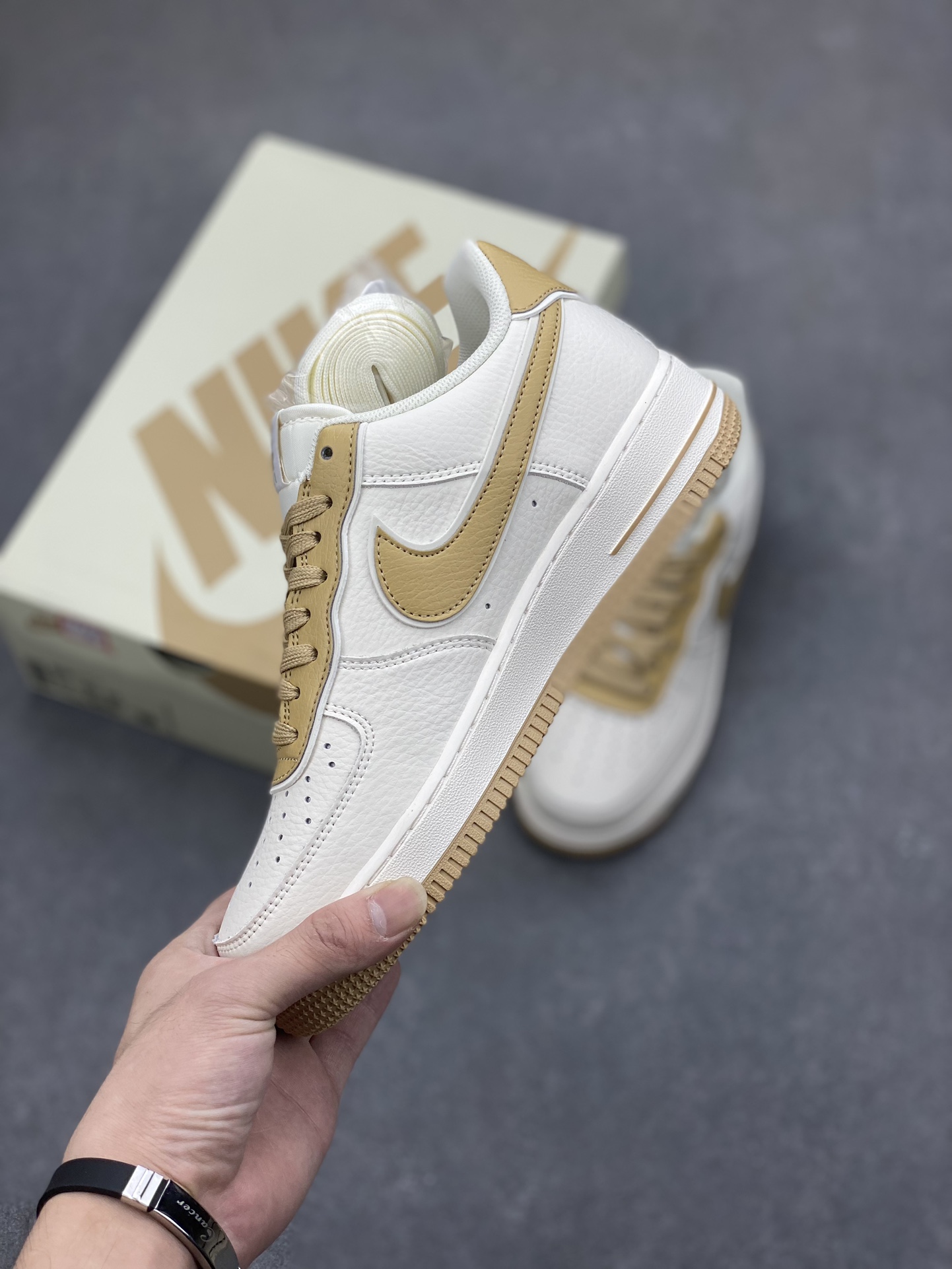 Nike Air Force 1 '07 Low 40TH Anniversary Edition Sneakers 4 i1697824421 4767 2
