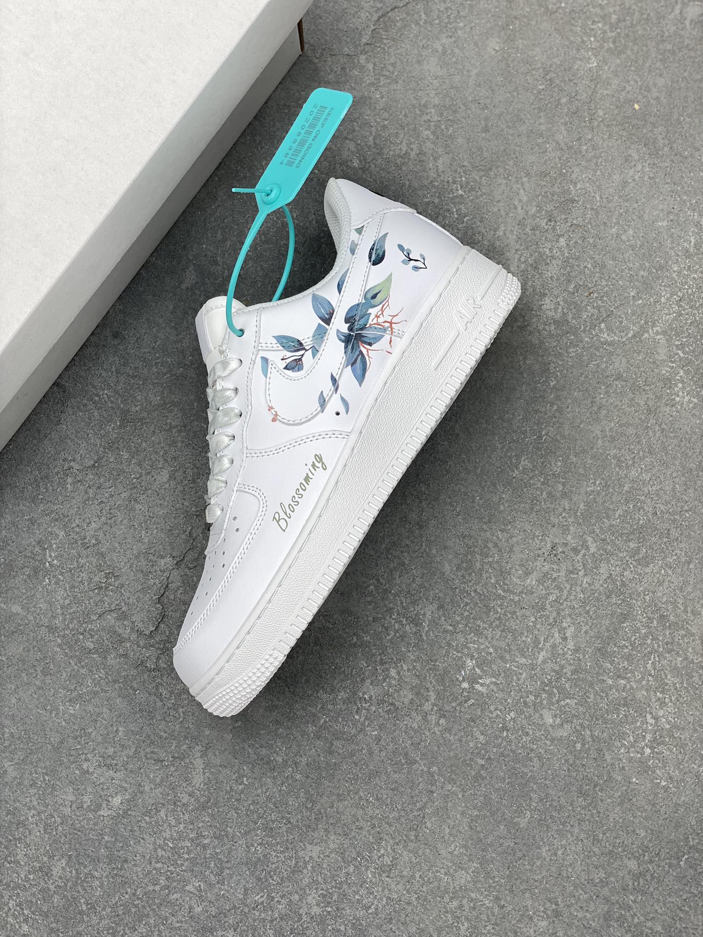 Nike Air Force 1 Low 'Blossoming' White Floral Casual Sneakers 8 i1698093950 7542 6
