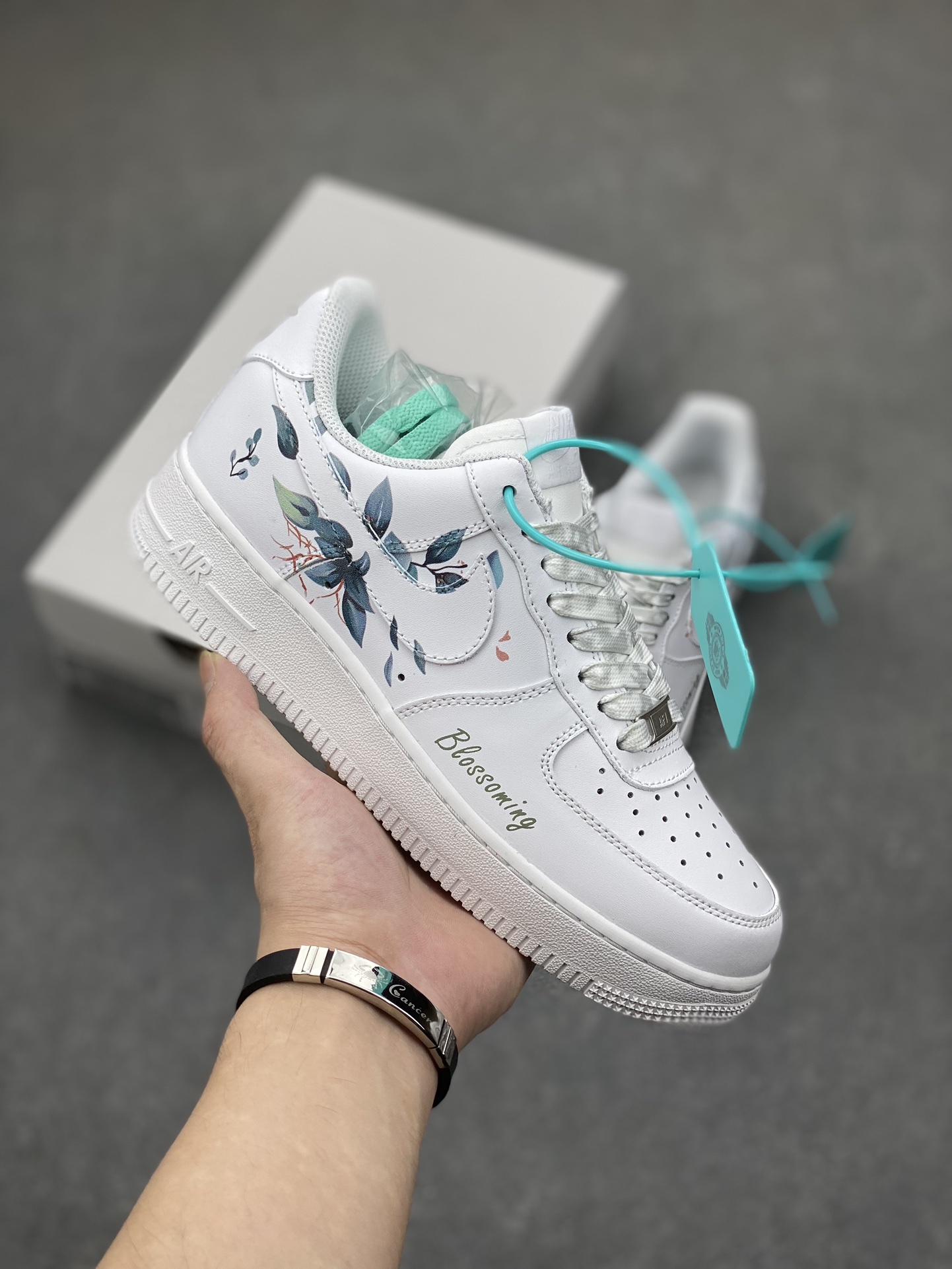 Nike Air Force 1 Low 'Blossoming' White Floral Casual Sneakers 2 i1698093950 8590 0