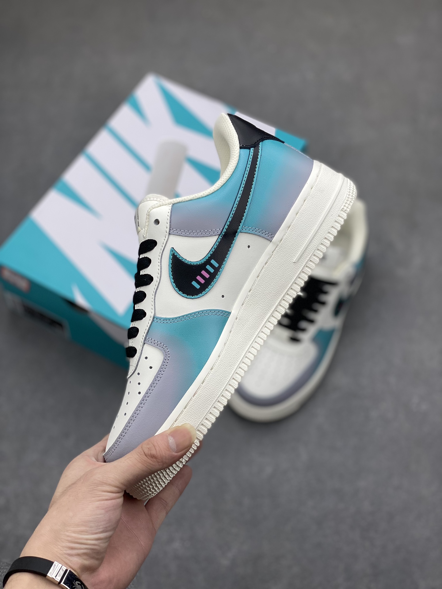 Nike Air Force 1 Low '07 Neon Graffiti Sneakers - Casual & Stylish 4 i1698437013 1143 2