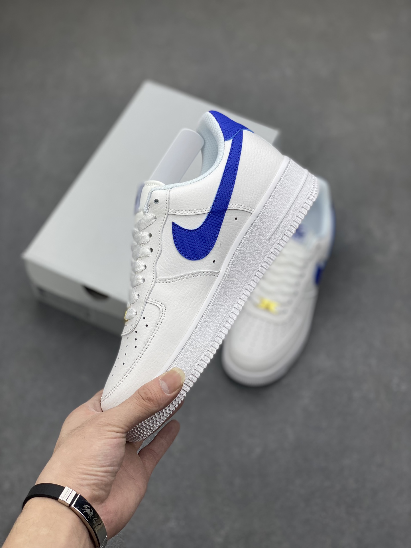 Nike Air Force 1 '07 Low White Royal Blue Sneakers - Classic Style 4 i1698521002 9629 2
