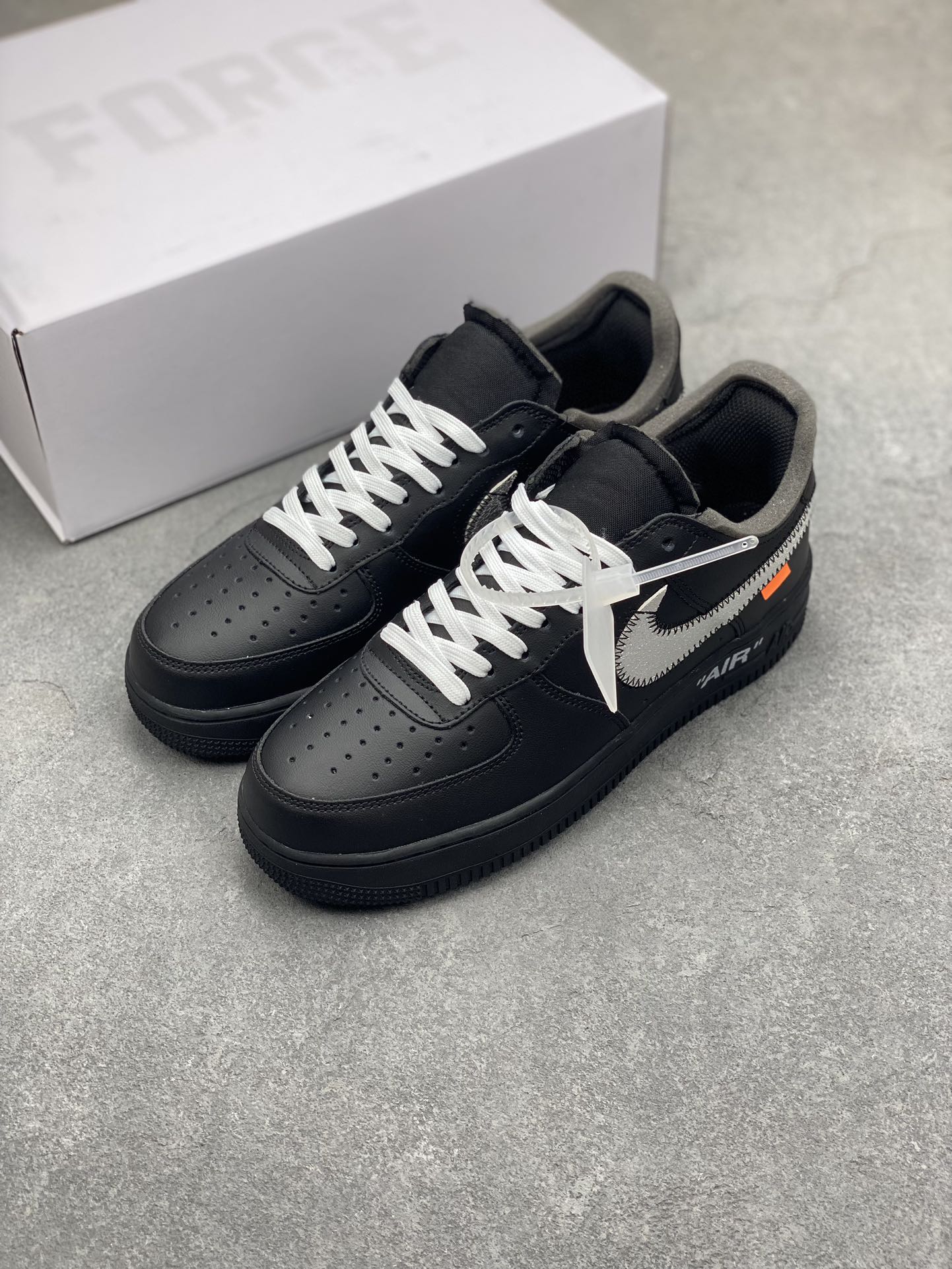 Nike Air Force 1 Low Off-White Black Silver Sneakers 9 i1698697028 2716 7