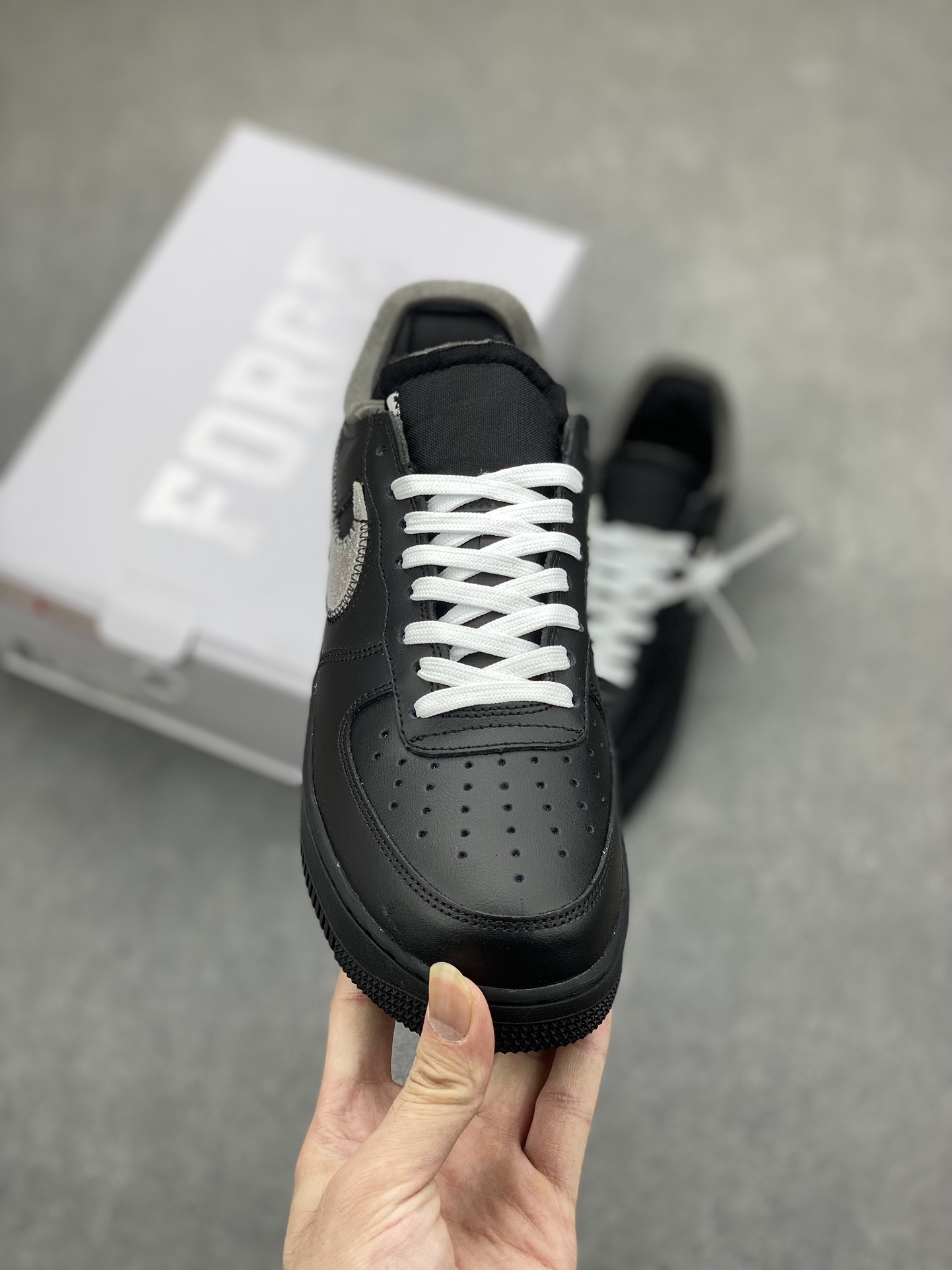 Nike Air Force 1 Low Off-White Black Silver Sneakers 3 i1698697028 5854 1