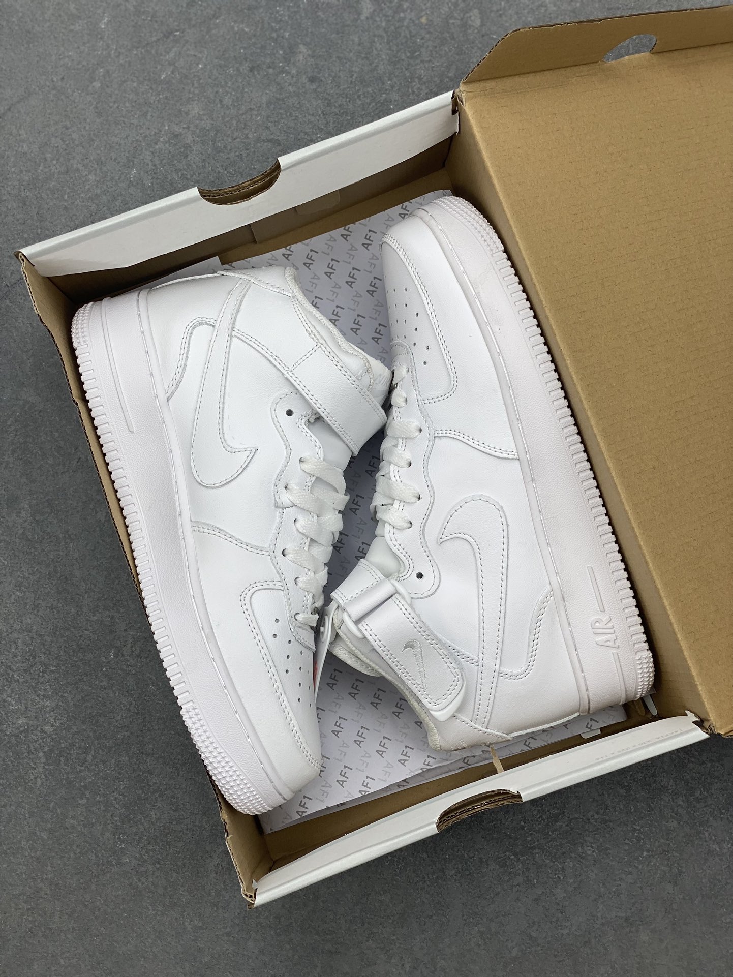 Nike Air Force 1 Mid 'White' Classic Basketball Shoes - Iconic Style & Comfort 10 i1698962859 6609 8