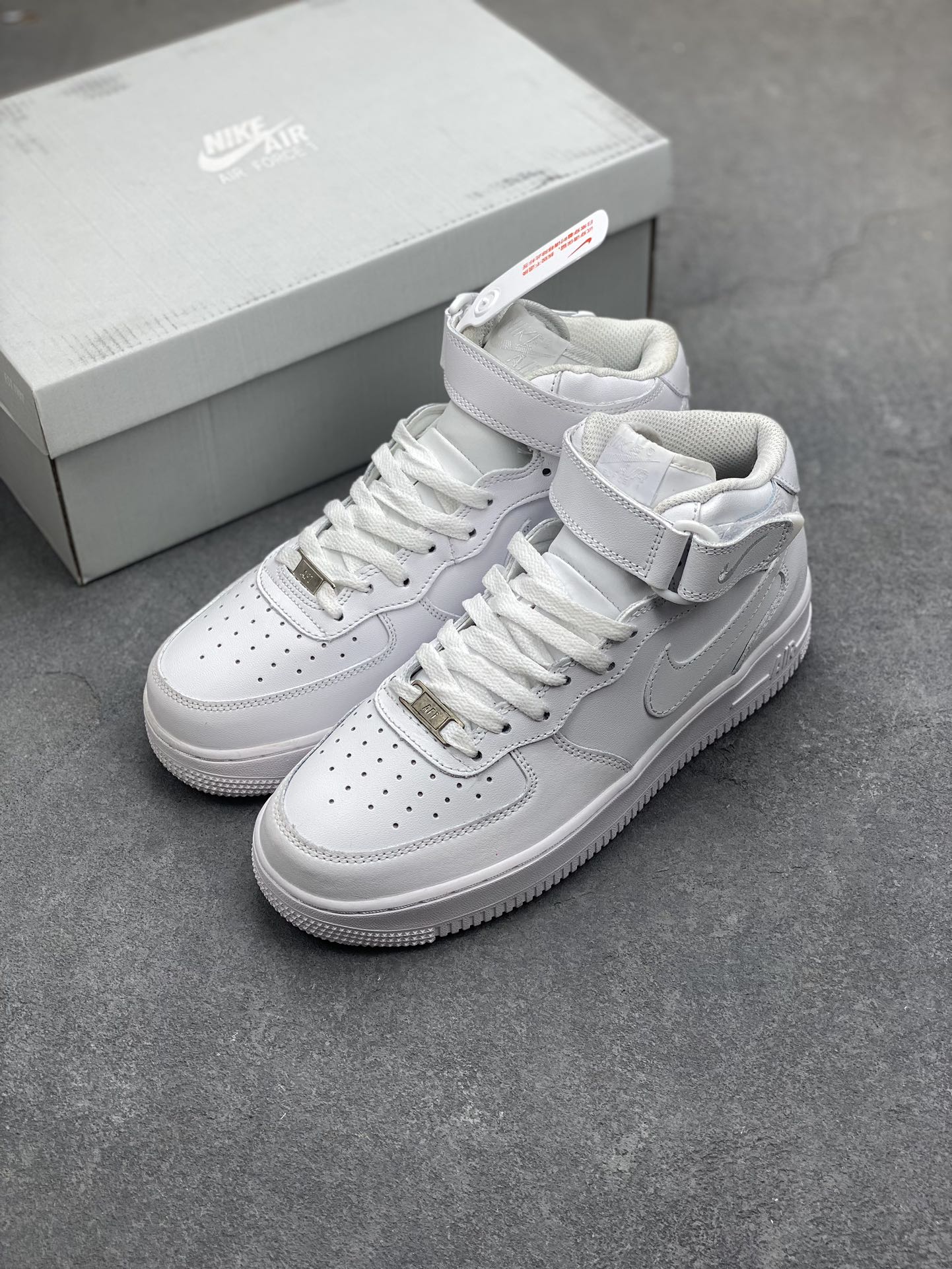 Nike Air Force 1 Mid 'White' Classic Basketball Shoes - Iconic Style & Comfort 9 i1698962859 9085 7