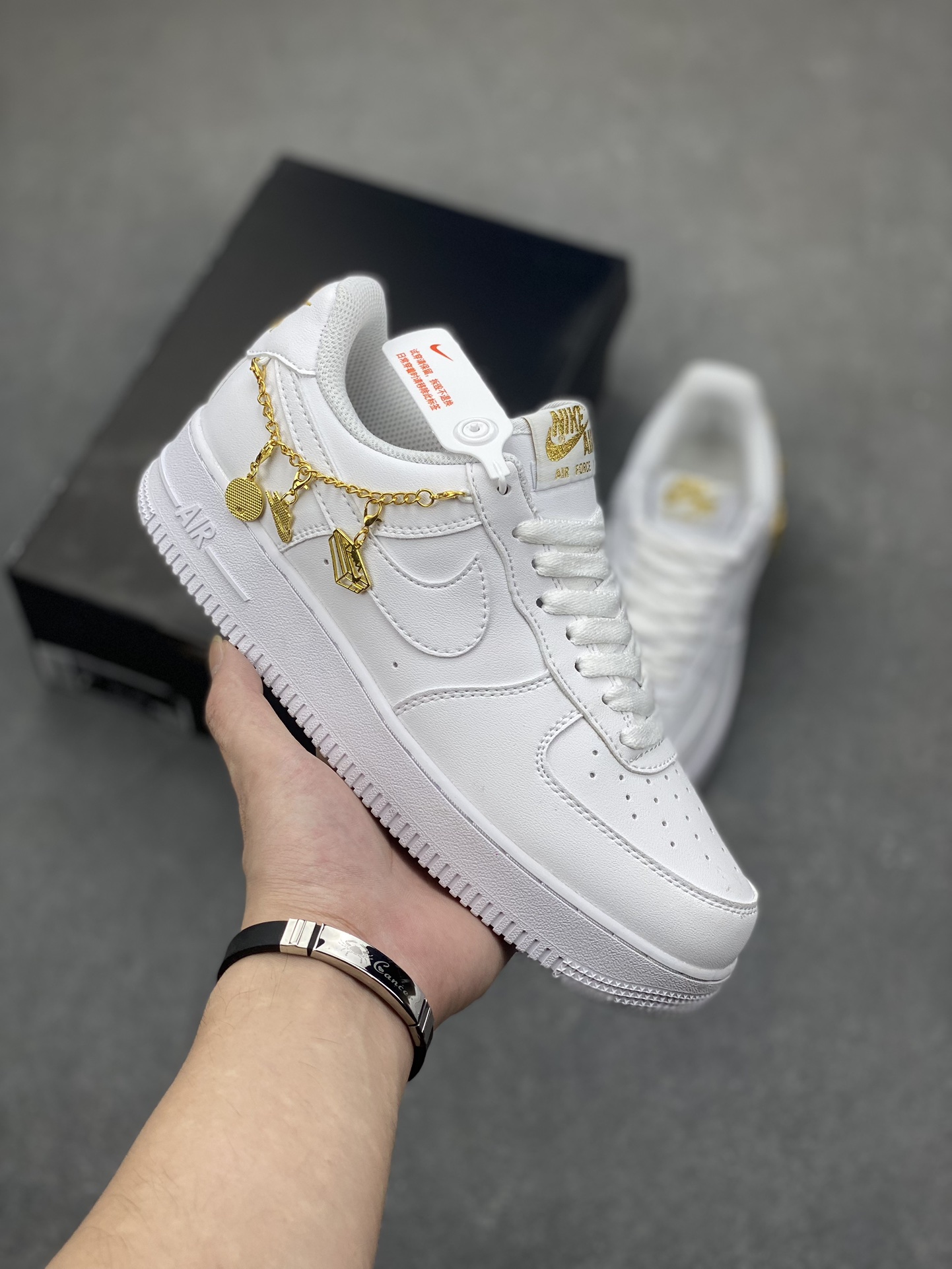 Nike Air Force 1 Low White Casual Sneakers with Gold Chain Detail 2 i1698962935 6073 0