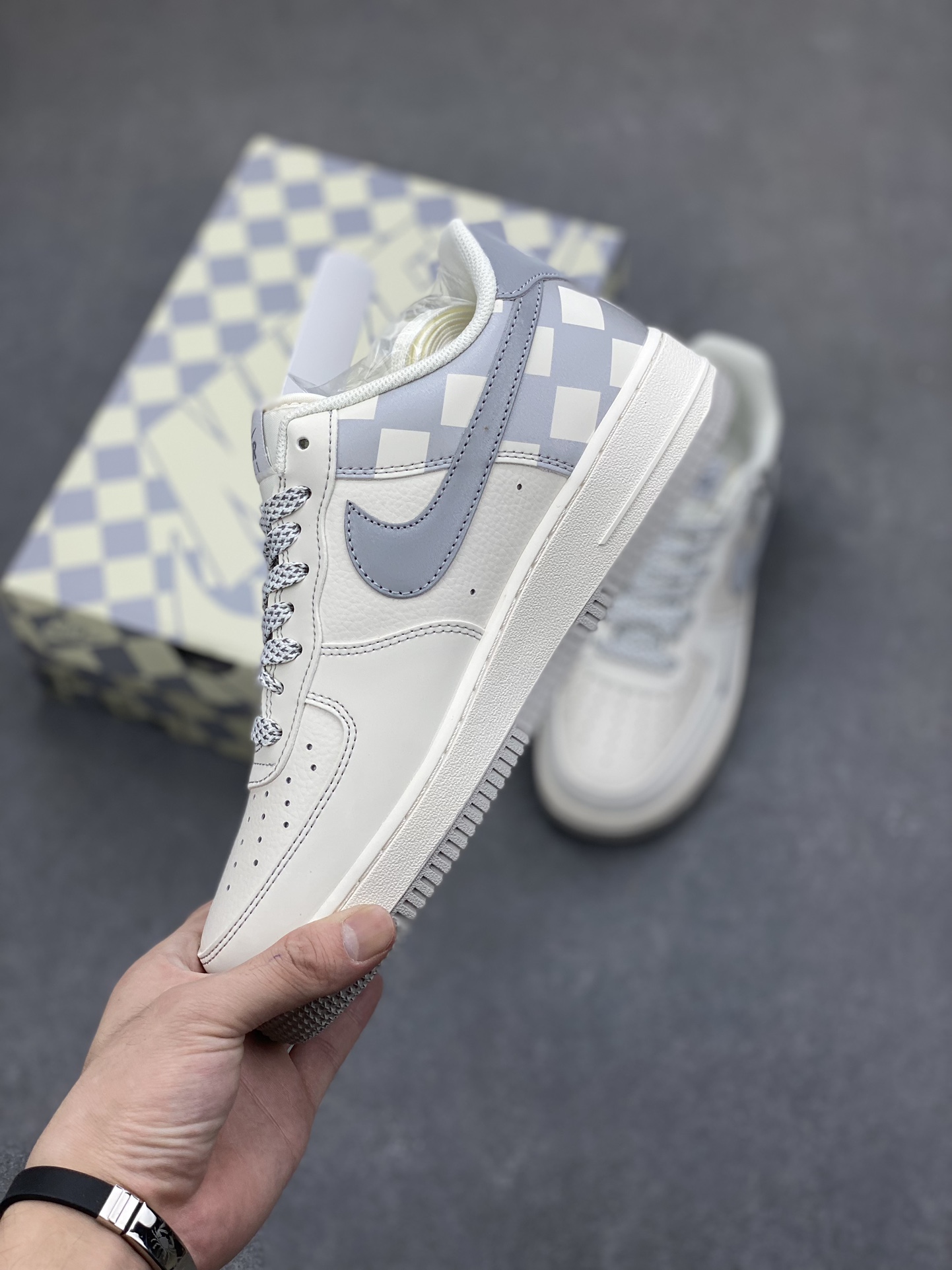 Nike Air Force 1 '07 Low Gray Checkered Sneakers GZ5688-077 4 i1699043676 1103 2