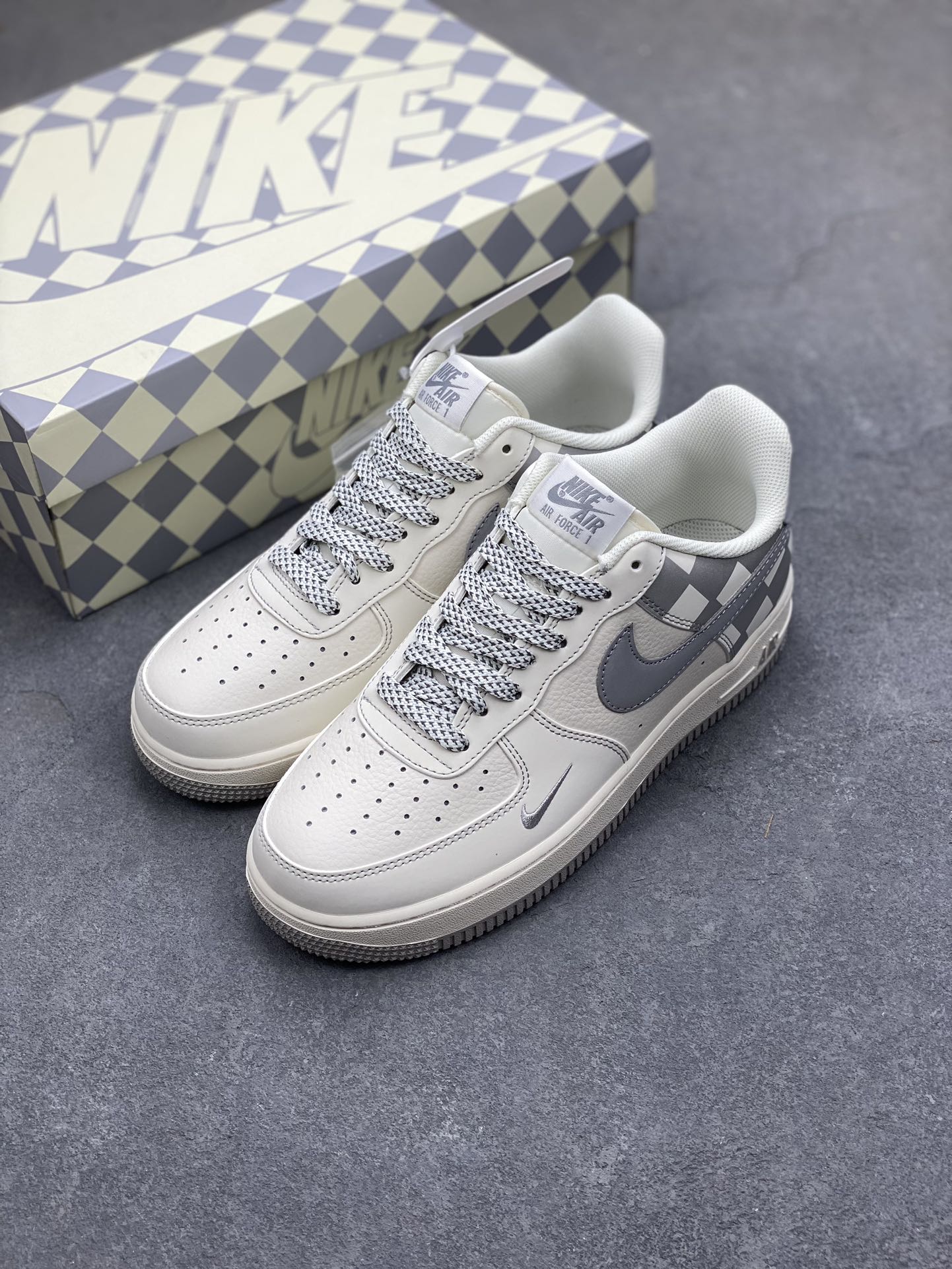 Nike Air Force 1 '07 Low Gray Checkered Sneakers GZ5688-077 9 i1699043676 8502 7