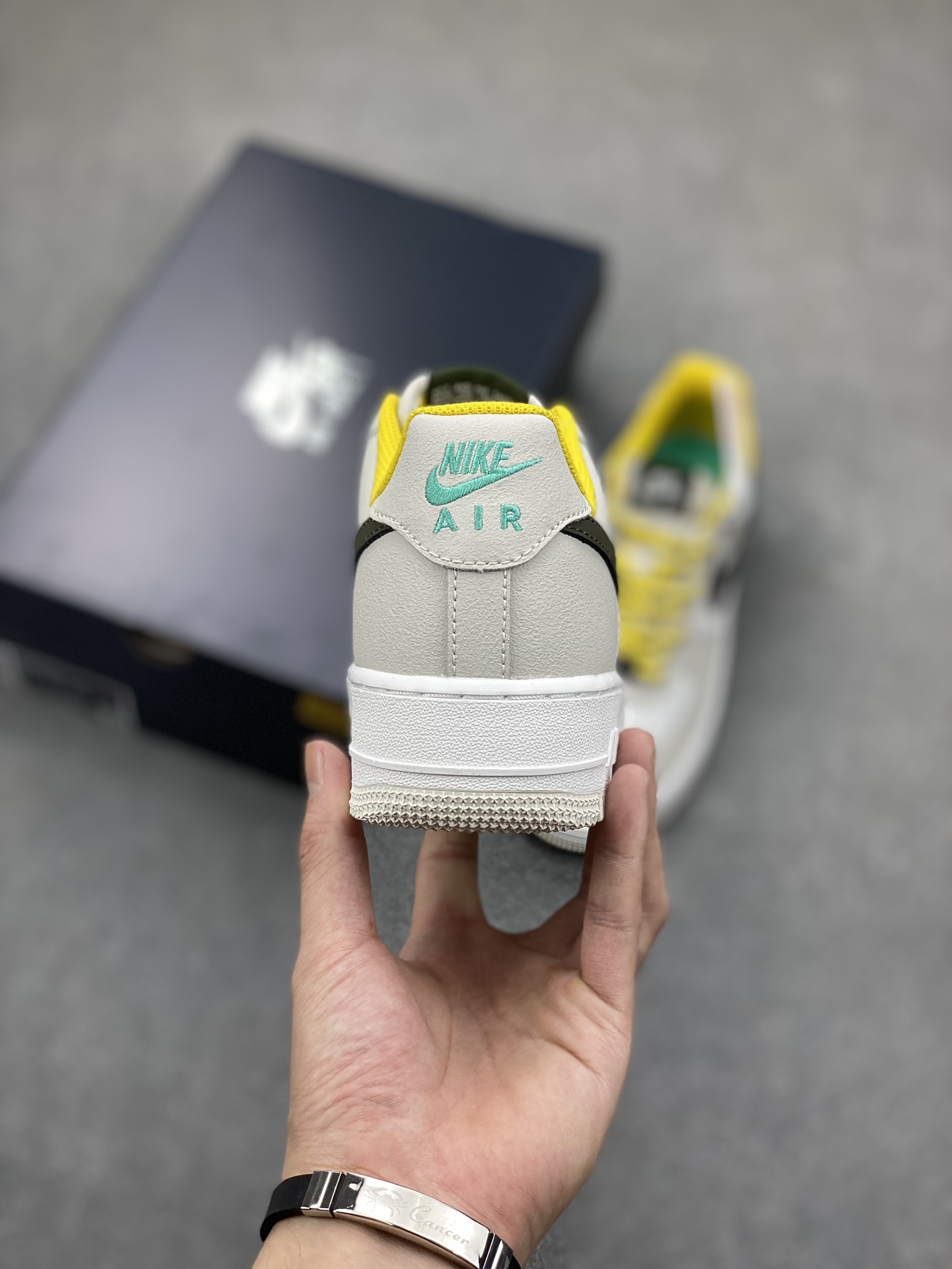 Nike Air Force 1 '07 Low FV3628-031 - Pure Comfort and Style 5 i1699043961 3594 3