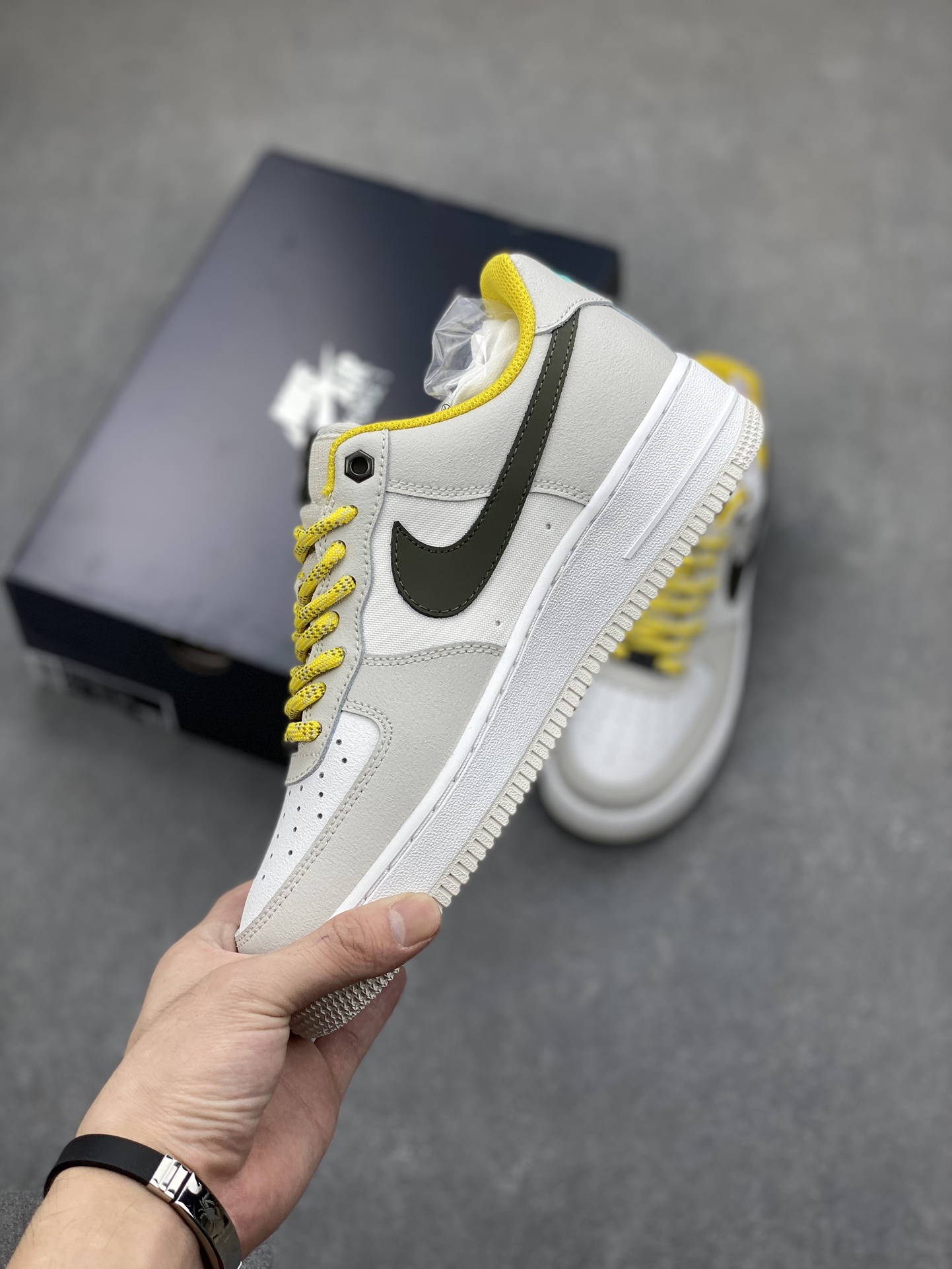Nike Air Force 1 '07 Low FV3628-031 - Pure Comfort and Style 4 i1699043961 9399 2