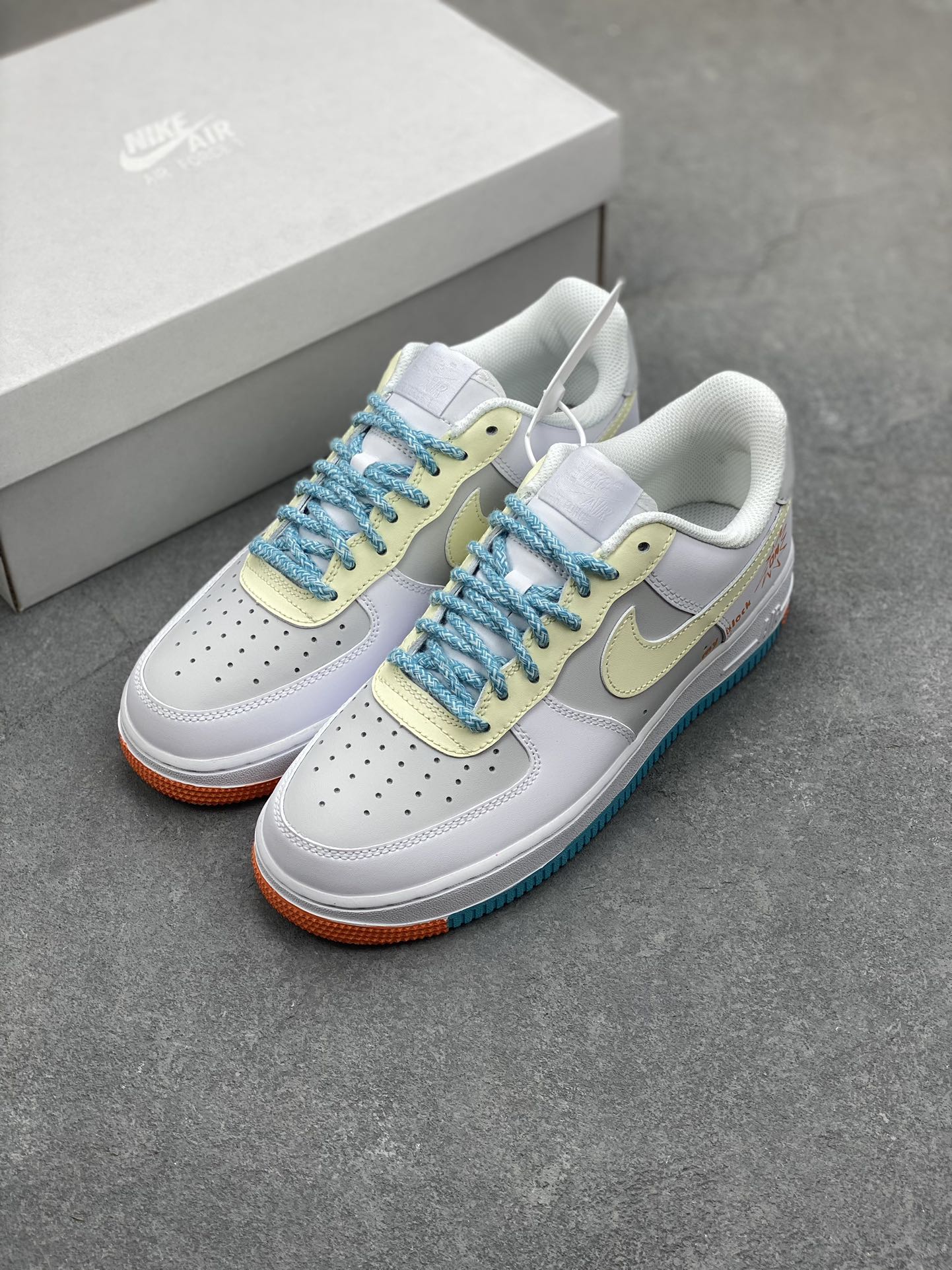 Nike Air Force 1 Low 'On My Block' Casual Sneakers DH2920-111 9 i1699997477 4825 7