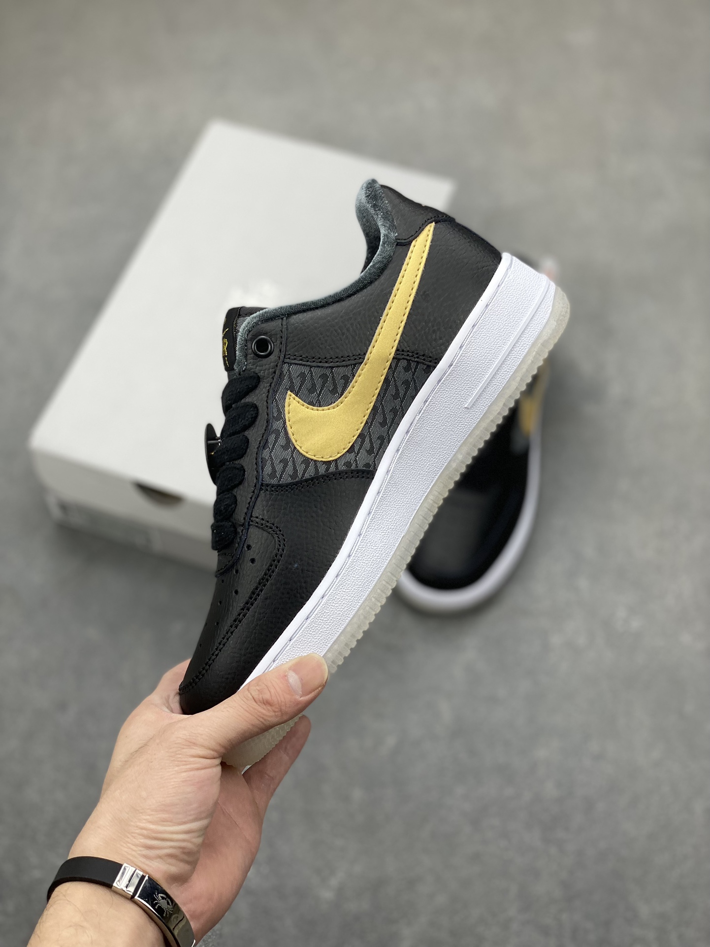 Nike Air Force 1 Low Black/Gold FN6977-010,Honeycomb Cushioning,Original Accessories 4 i1700074567 5811 2