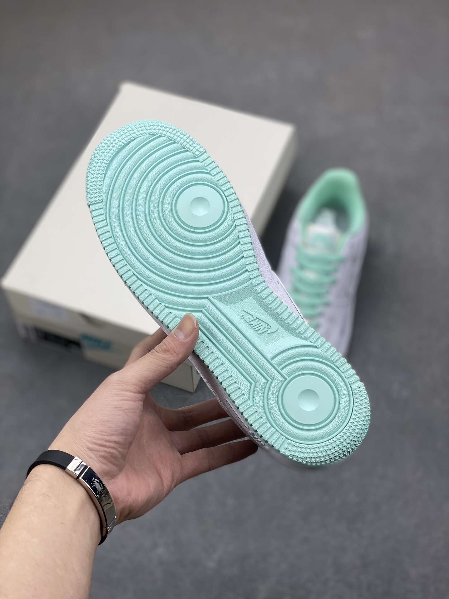 Nike Air Force 1 '07 Low TS 'Tiffany Green' - Limited Edition Sneakers 7 i1700074726 9864 5