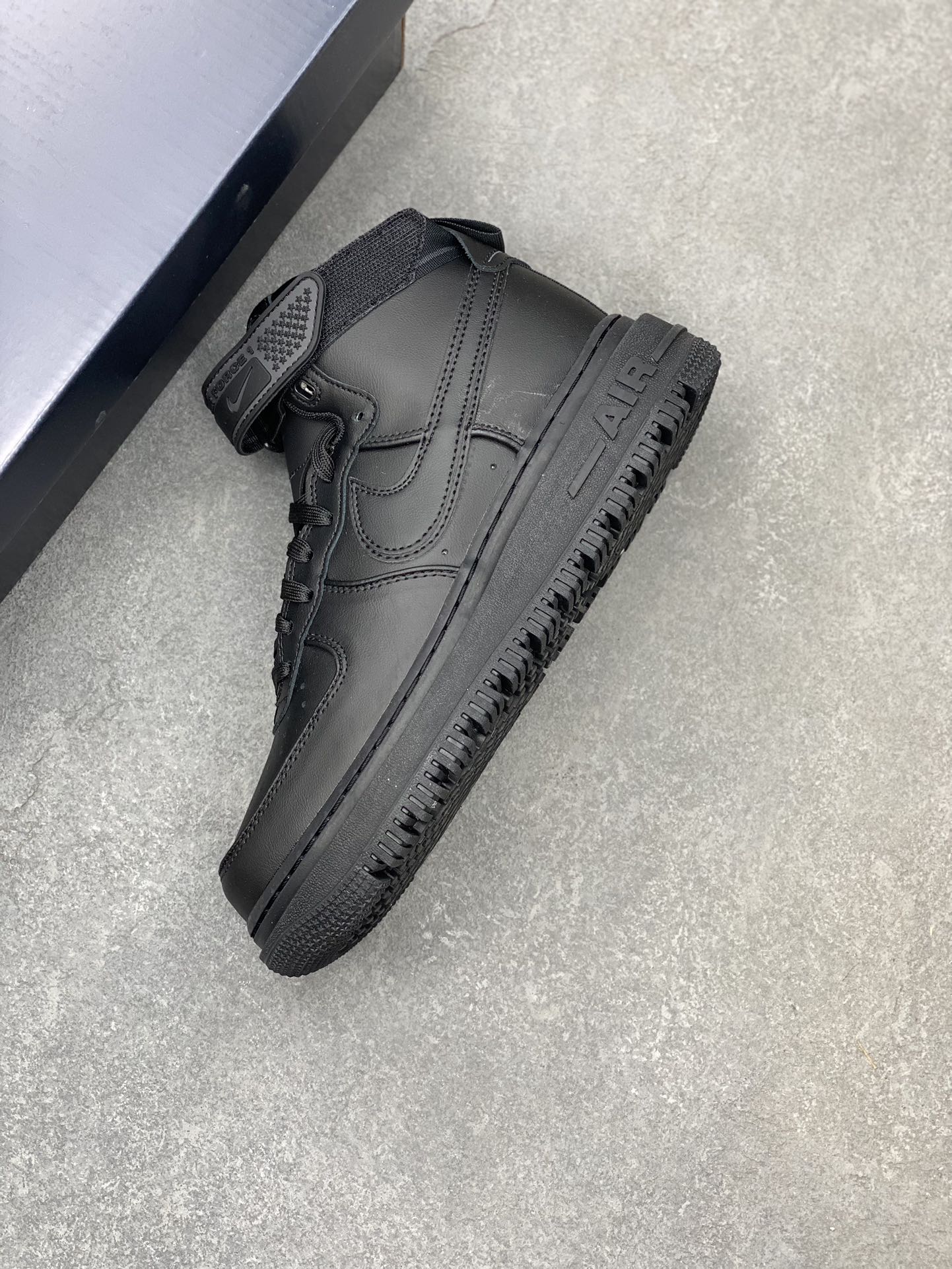 Nike Air Force 1 '07 High-Top Sneaker - Pure Comfort, Iconic Style 8 i1700173629 3252 6