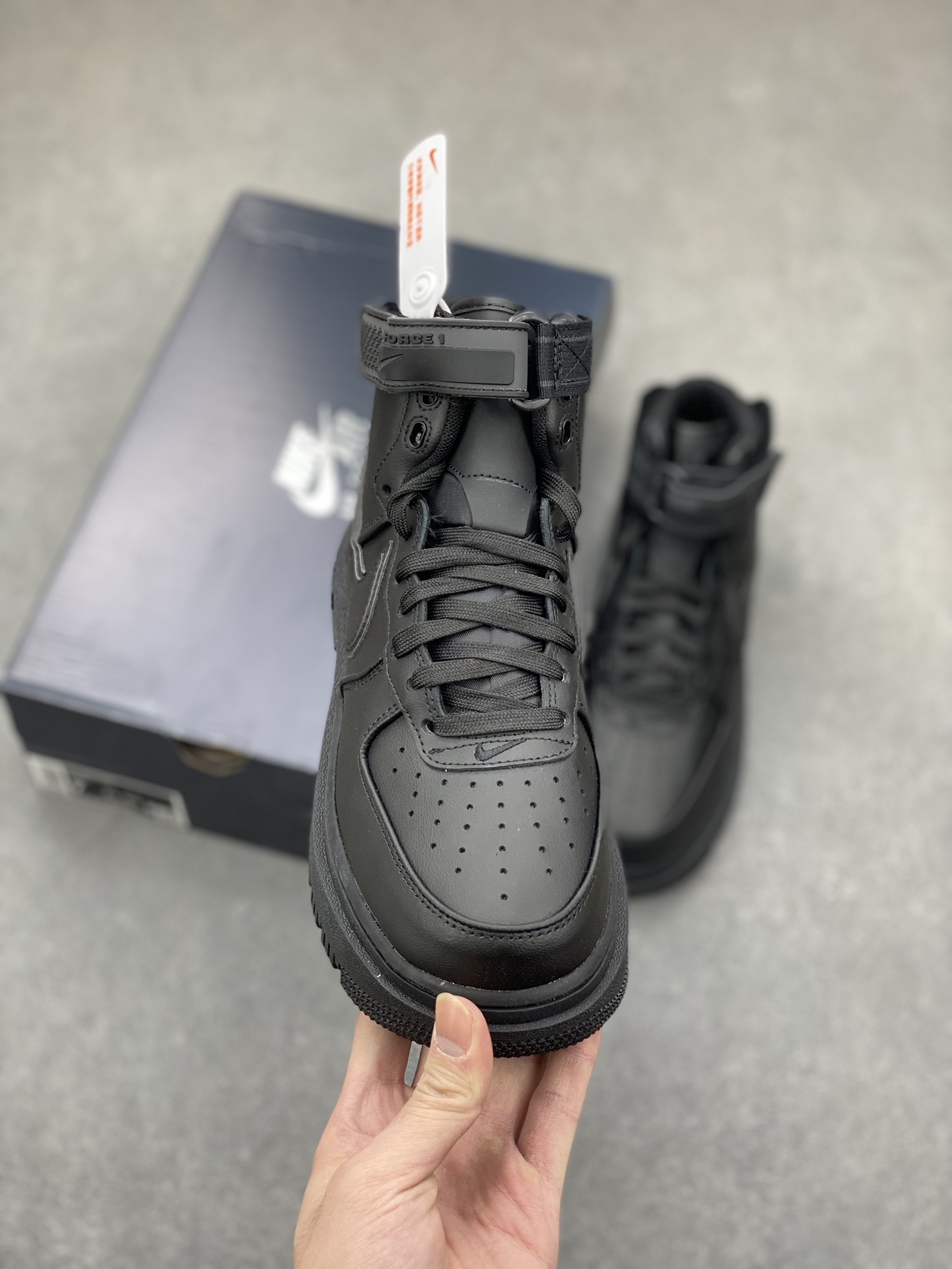 Nike Air Force 1 '07 High-Top Sneaker - Pure Comfort, Iconic Style 3 i1700173629 8924 1
