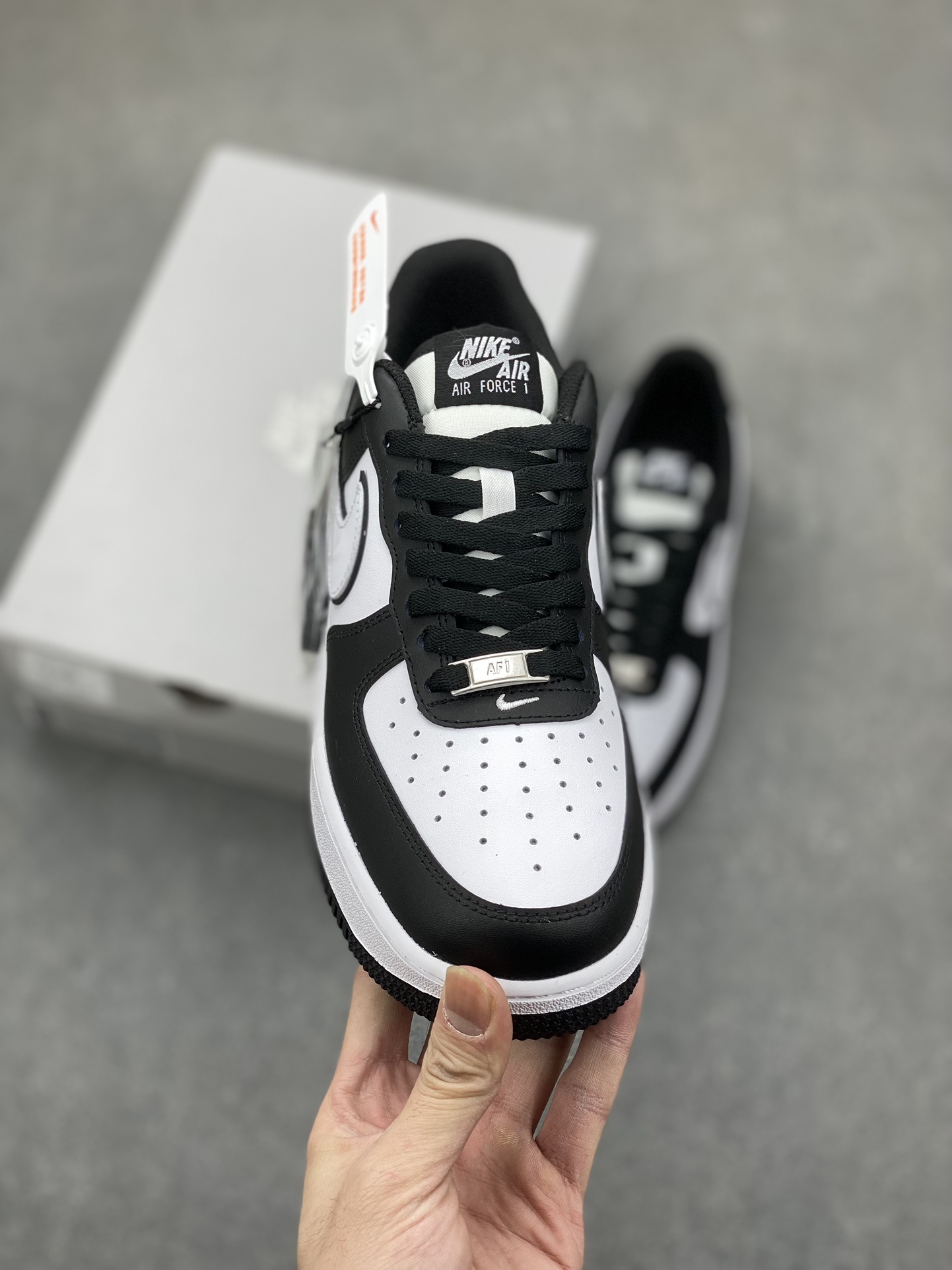 Nike Air Force 1 Low 'Panda' Black White Sneakers DV0788-001 3 i1700247604 5378 1