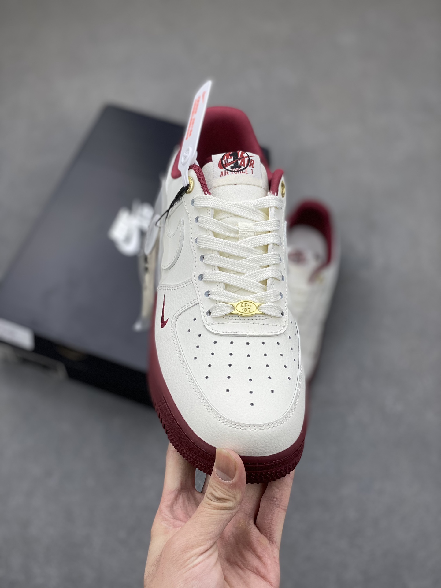 Nike Air Force 1 Low 40th Anniversary Edition - Premium Quality Sneakers 3 i1700422288 2886 1