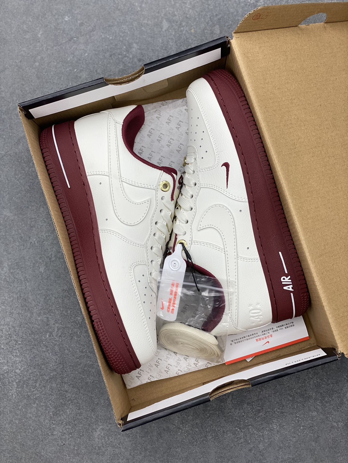 Nike Air Force 1 Low 40th Anniversary Edition - Premium Quality Sneakers 10 i1700422288 4946 8