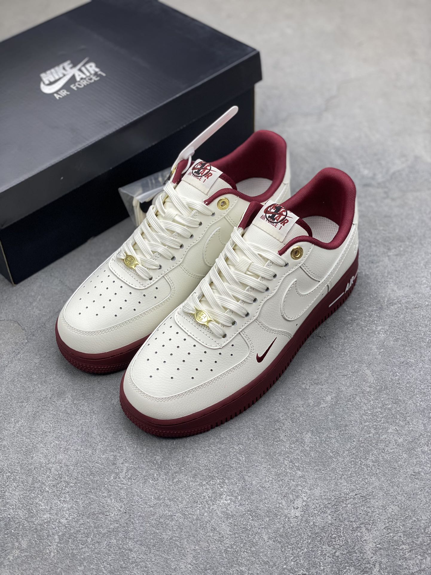 Nike Air Force 1 Low 40th Anniversary Edition - Premium Quality Sneakers 9 i1700422288 5390 7