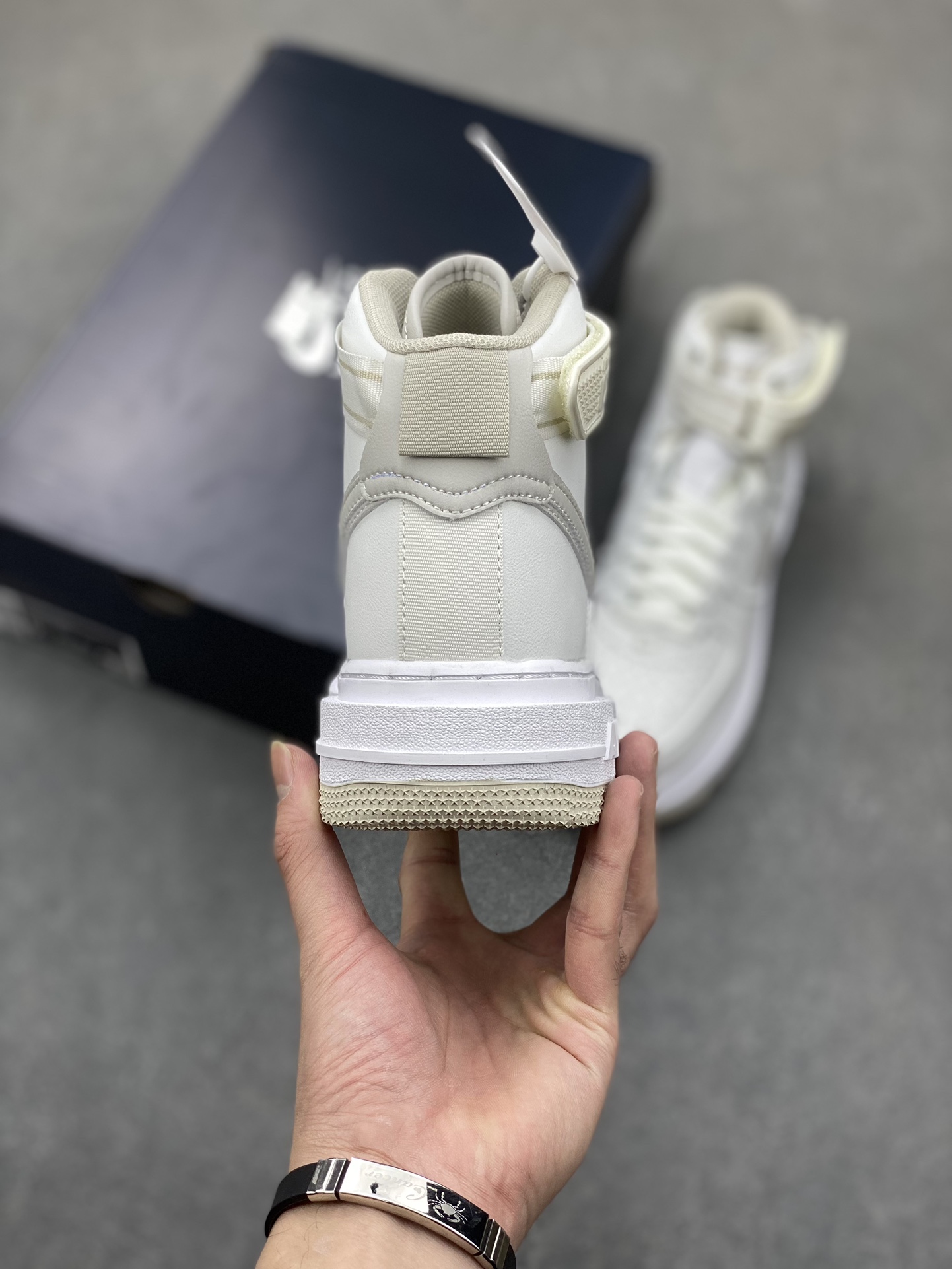 Nike Air Force 1 '07 High-Top Sneakers - Iconic Style & Comfort 5 i1700685848 239 3