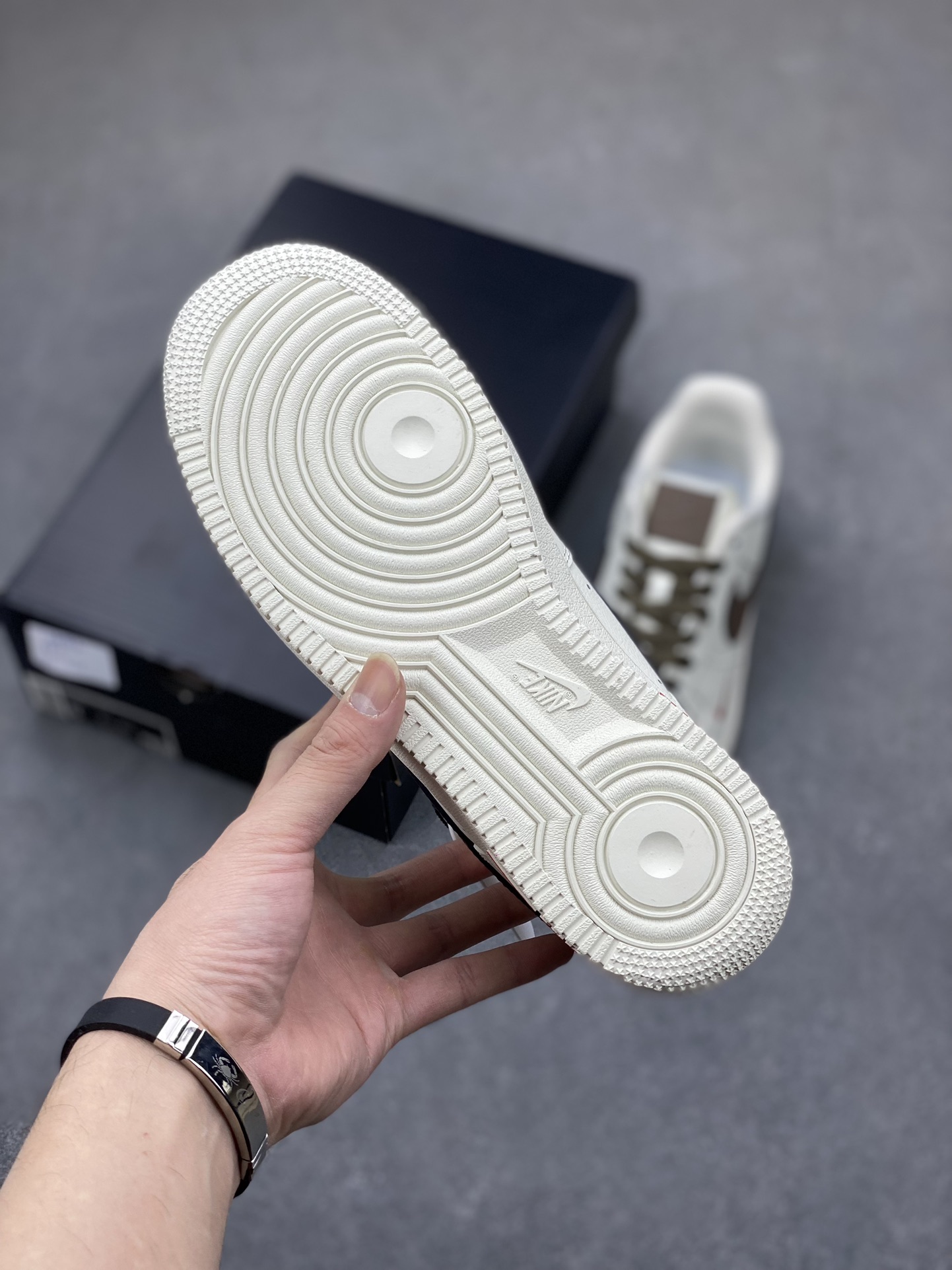 Nike Air Force 1 Low Top Sneakers Ivory/Brown, Comfortable and Durable 7 i1700772869 1336 5