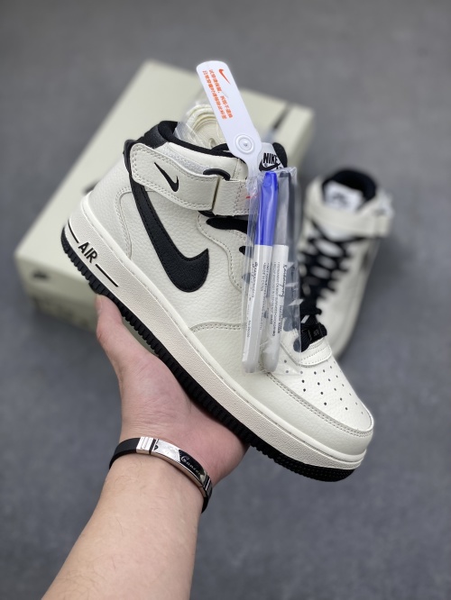 Nike Air Force 1 MID 'Black/White' High-Top Sneakers with Marker 20 Nike Air Force 1 MID 'Black/White' High-Top Sneakers with Marker