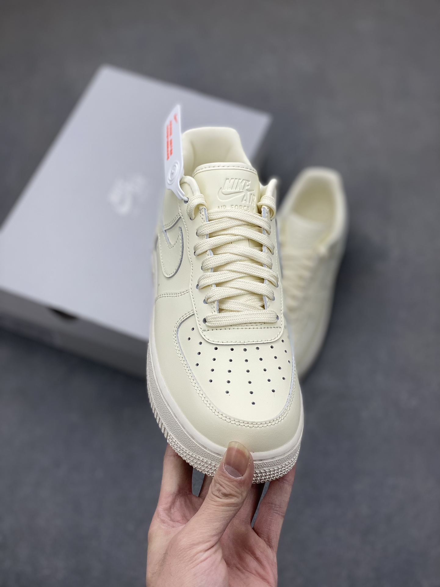 Nike Air Force 1 '07 Low Light Yellow Casual Sneakers DM0211-101 3 i1701549938 6779 5