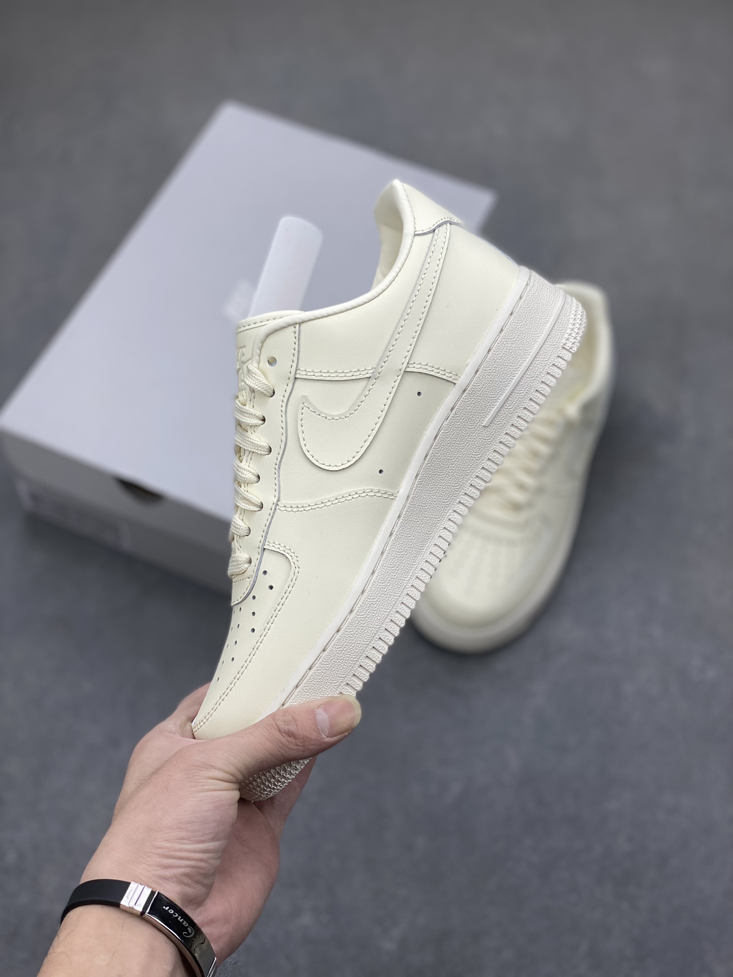 Nike Air Force 1 '07 Low Light Yellow Casual Sneakers DM0211-101 4 i1701549938 7830 6