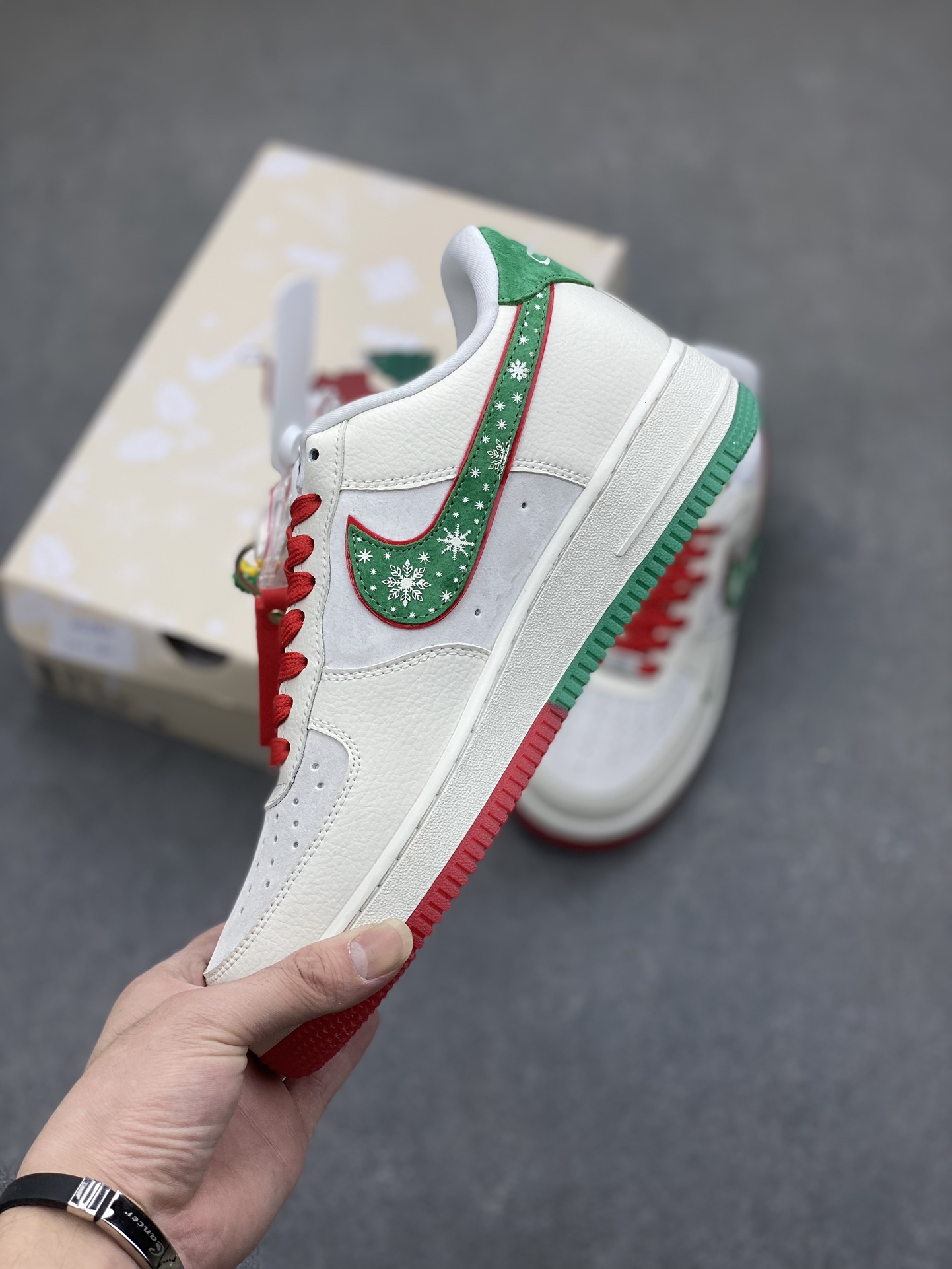 Nike Air Force 1 '07 Low 'Christmas' Sneakers - Limited Edition 4 i1701811195 1240 8