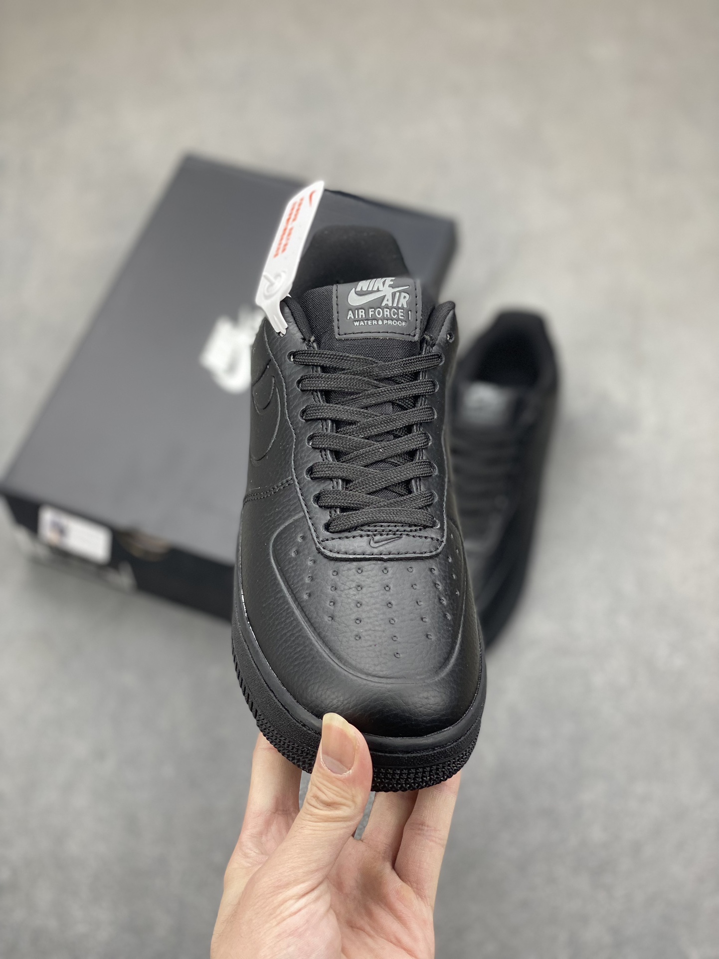 Nike Air Force 1 Low '07 Black Sneakers Classic All-Black Edition 3 i1702068968 1842 5