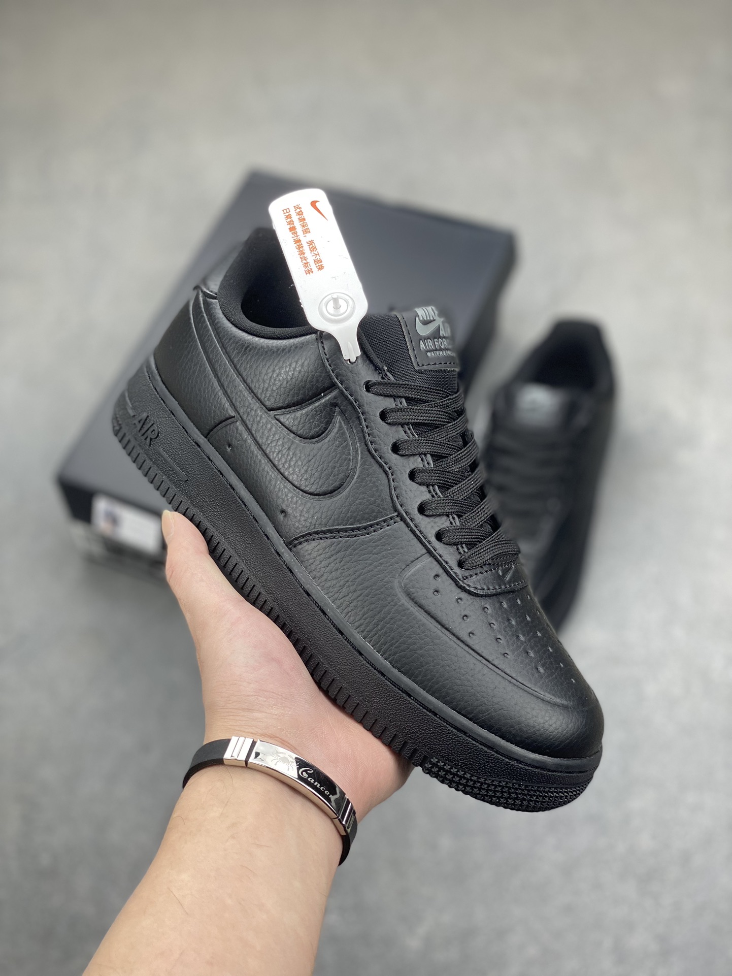 Nike Air Force 1 Low '07 Black Sneakers Classic All-Black Edition 2 i1702068968 4751 7