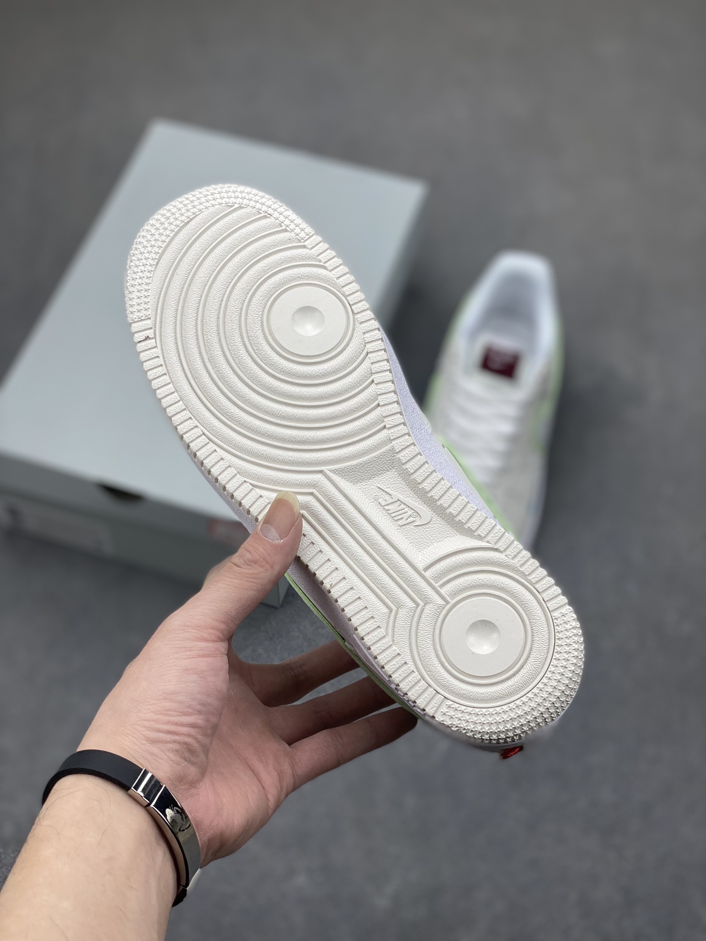 Nike Air Force 1 Low 'Year of The Dragon' Casual Sneakers FZ5052-131 7 i1702069487 4599 1