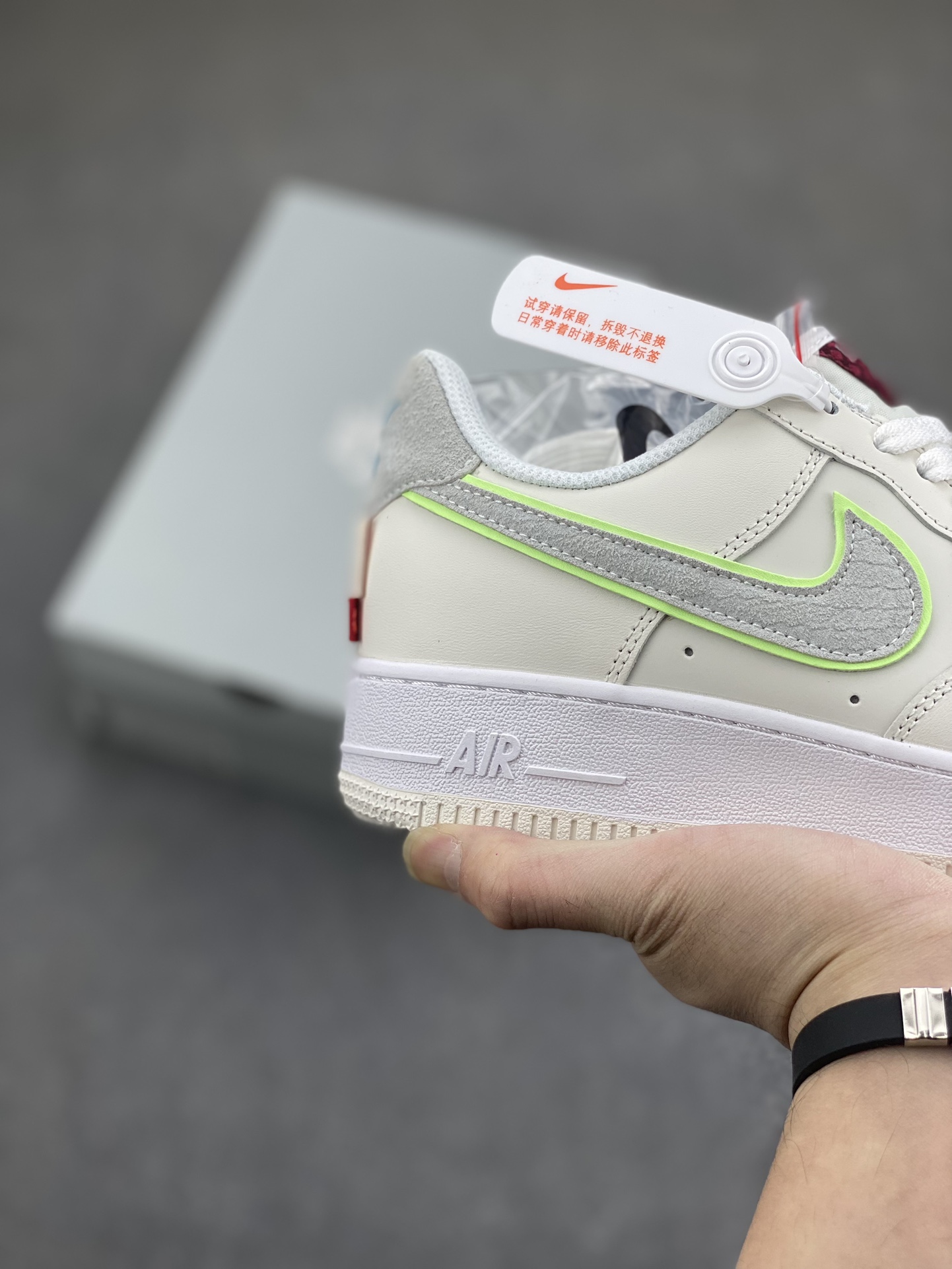 Nike Air Force 1 Low 'Year of The Dragon' Casual Sneakers FZ5052-131 6 i1702069487 9455 3