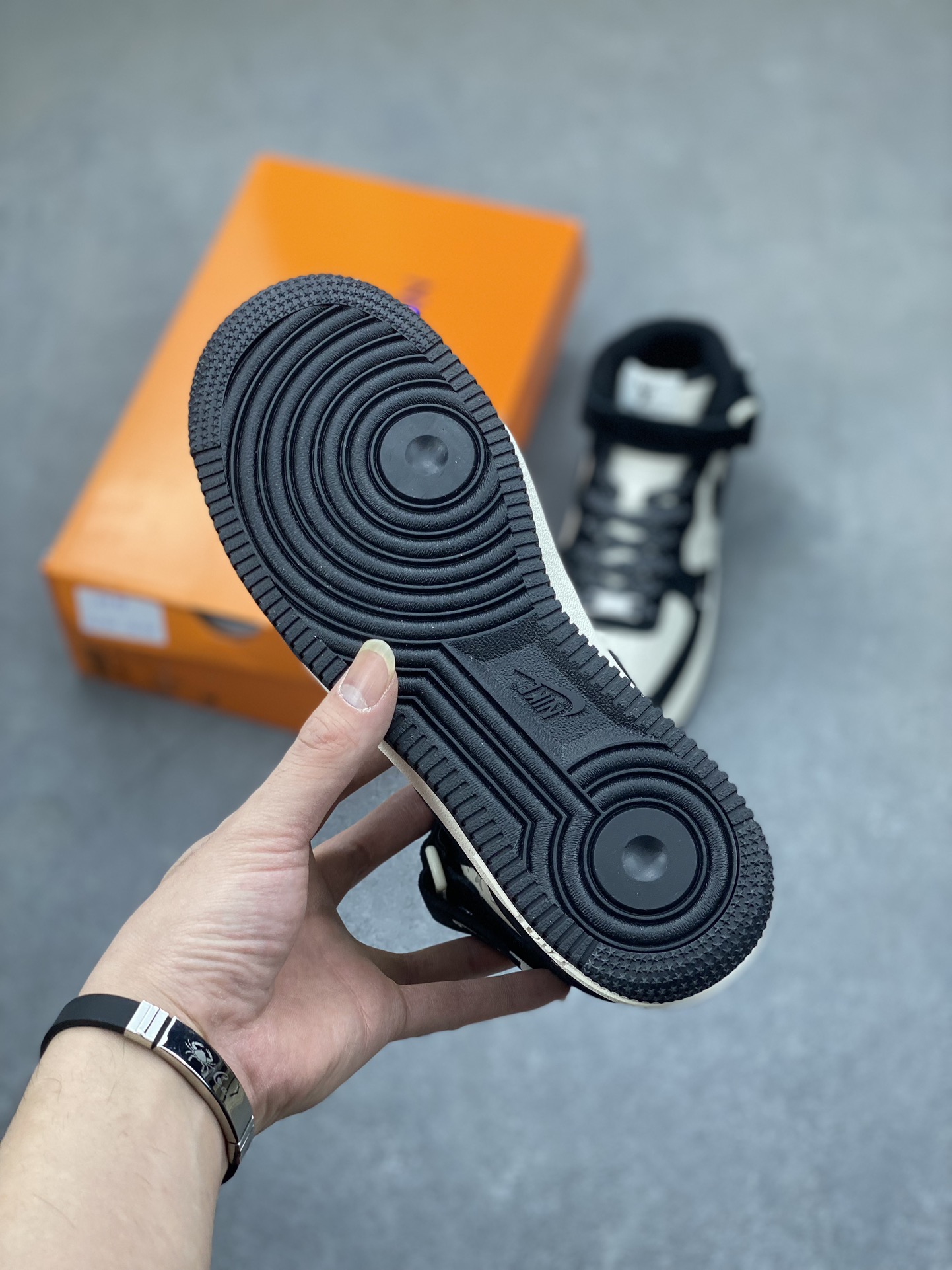 Nike Air Force 1 '07 Low Louis Vuitton Collab Sneakers - White/Black 7 i1702241142 3239 3