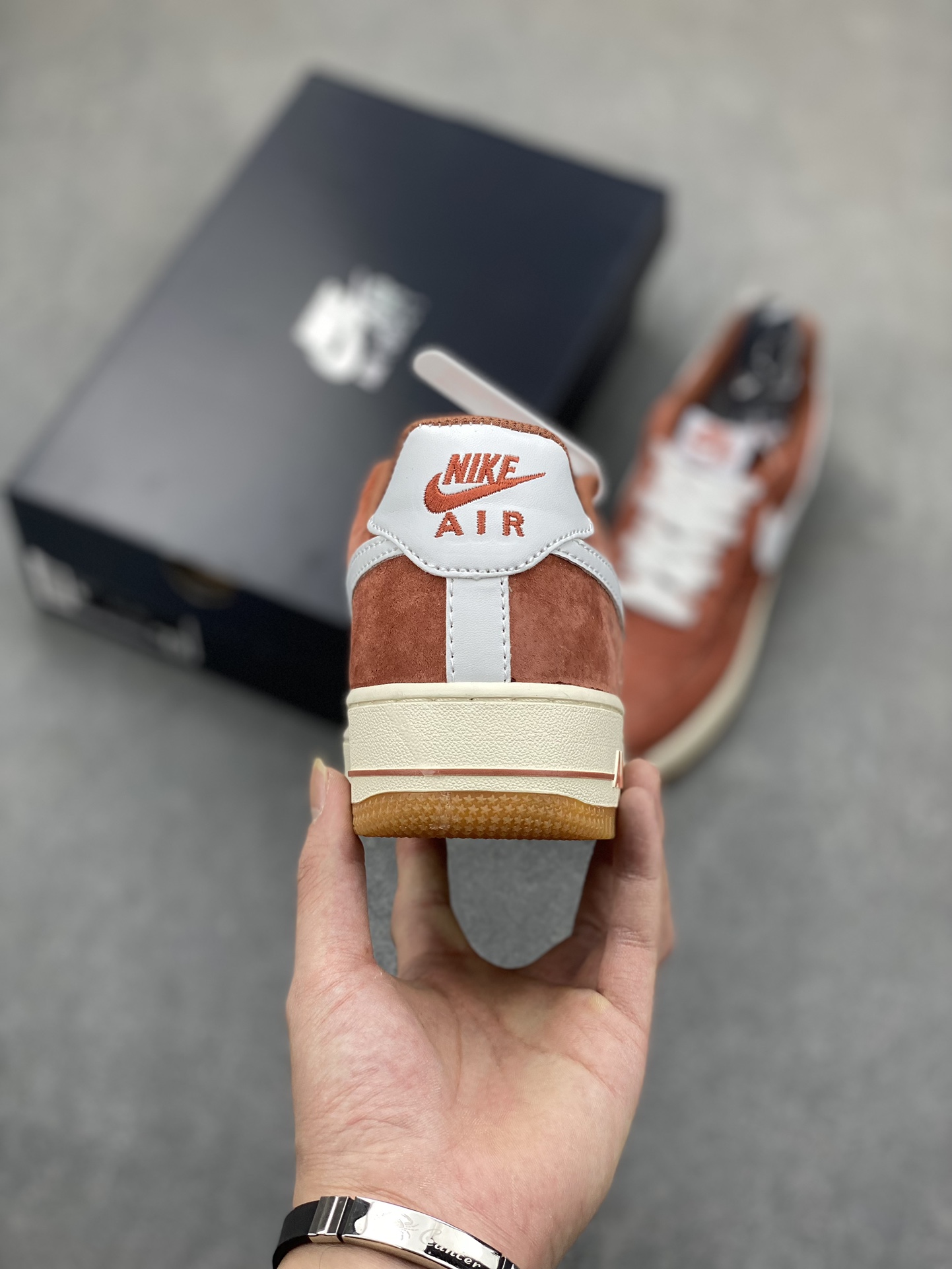 Nike Air Force 1 Low White Orange Suede Casual Sneakers AV0383-221 5 i1702324853 9211 7