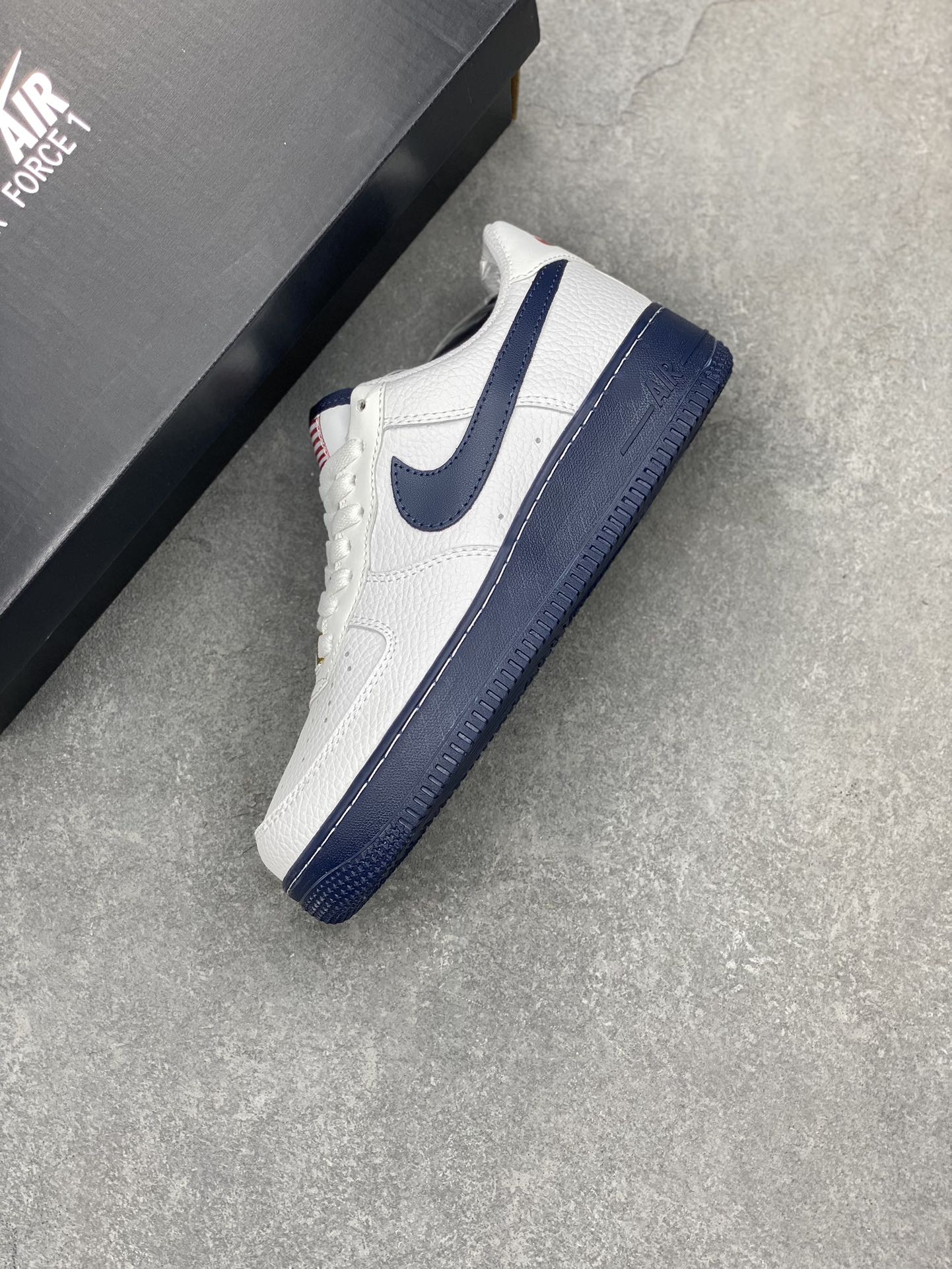 Nike Air Force 1 Low White Blue US Flag - Original Design & Comfort 8 i1702324943 2970 7