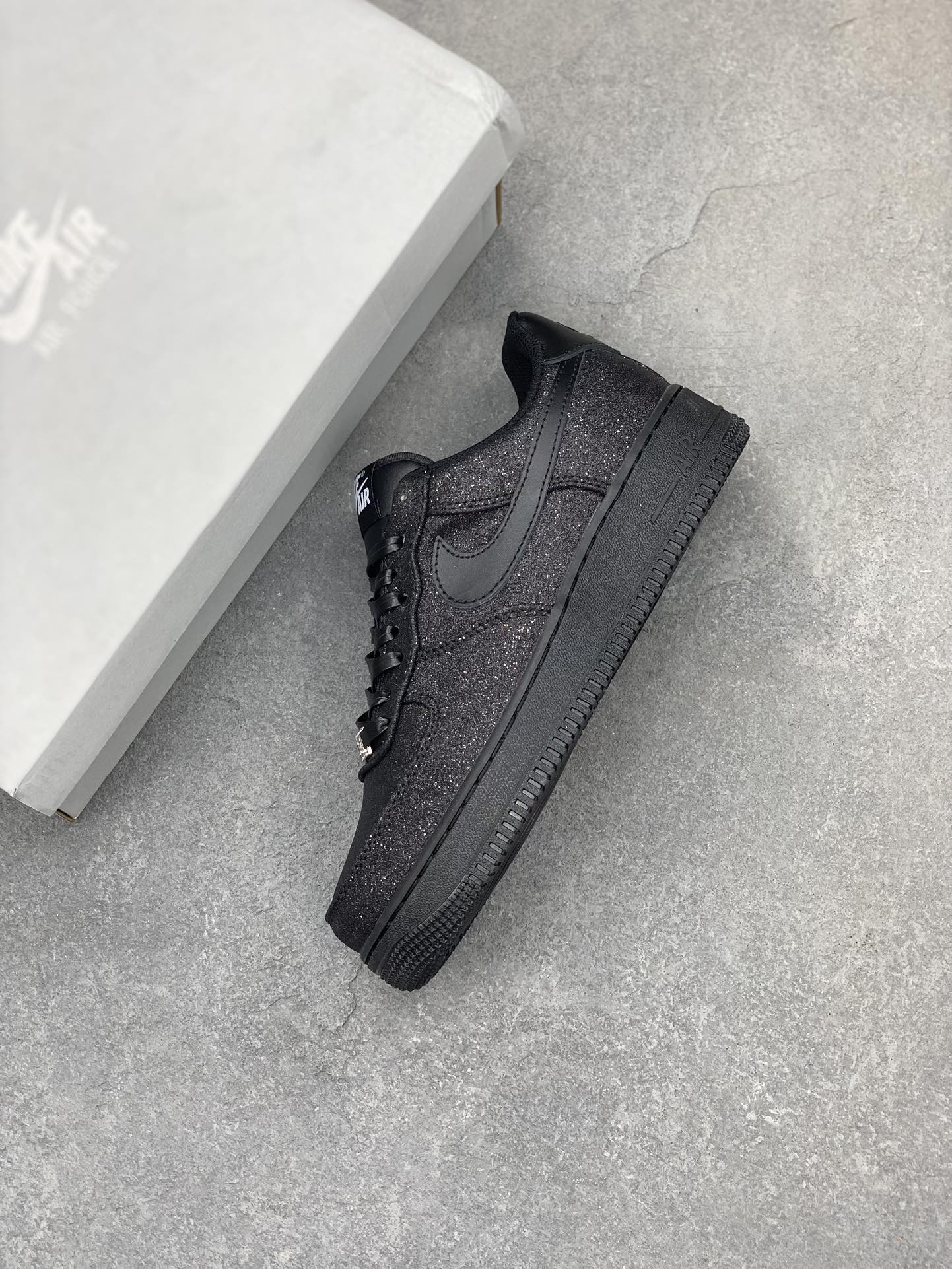 Nike Air Force 1 '07 Low Black Glitter - Iconic Style and Comfort 8 i1702841396 5363 6