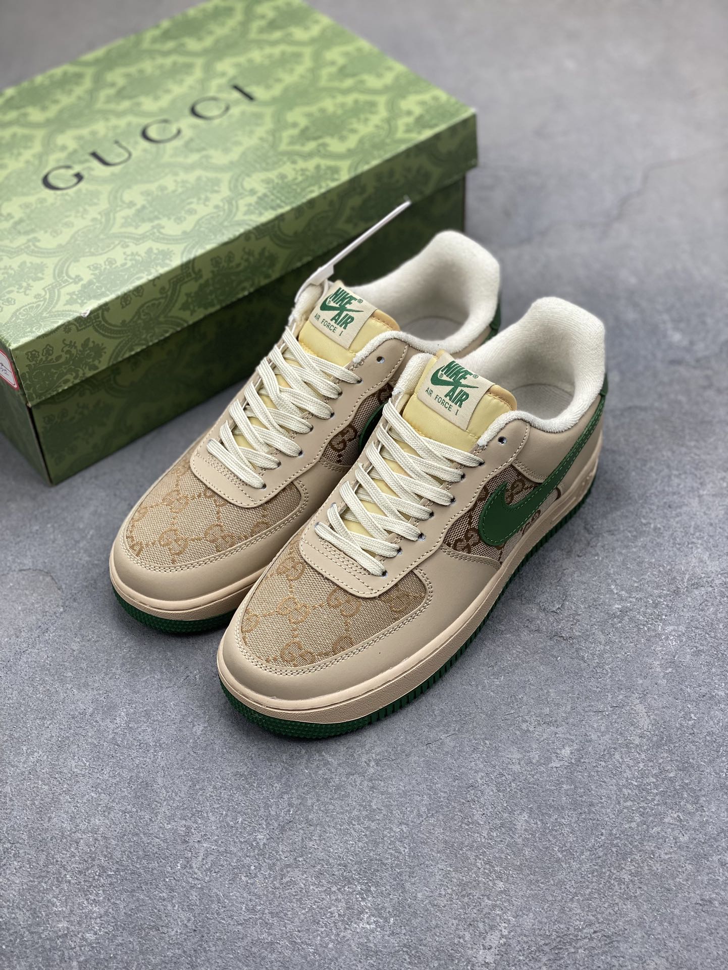 Nike Air Force 1 '07 Low Gucci Collaboration Casual Sneakers - Style & Comfort 9 i1702841554 571 0