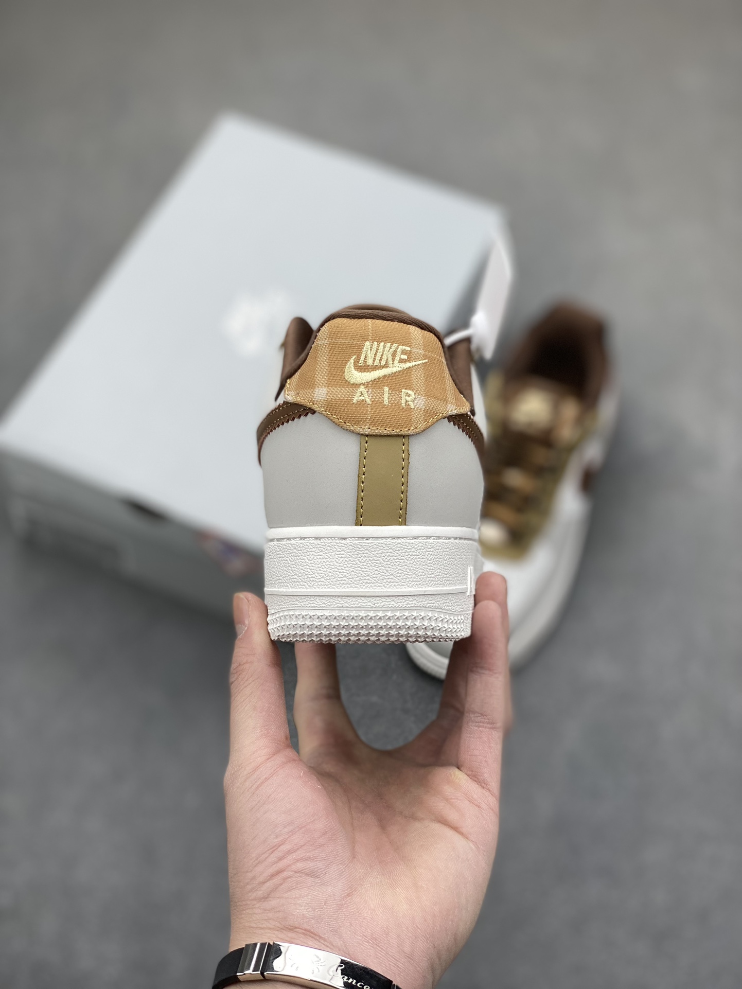 Nike Air Force 1 Low 'Grey Brown' Casual Sneakers FV3702-121 5 i1702841606 8350 3