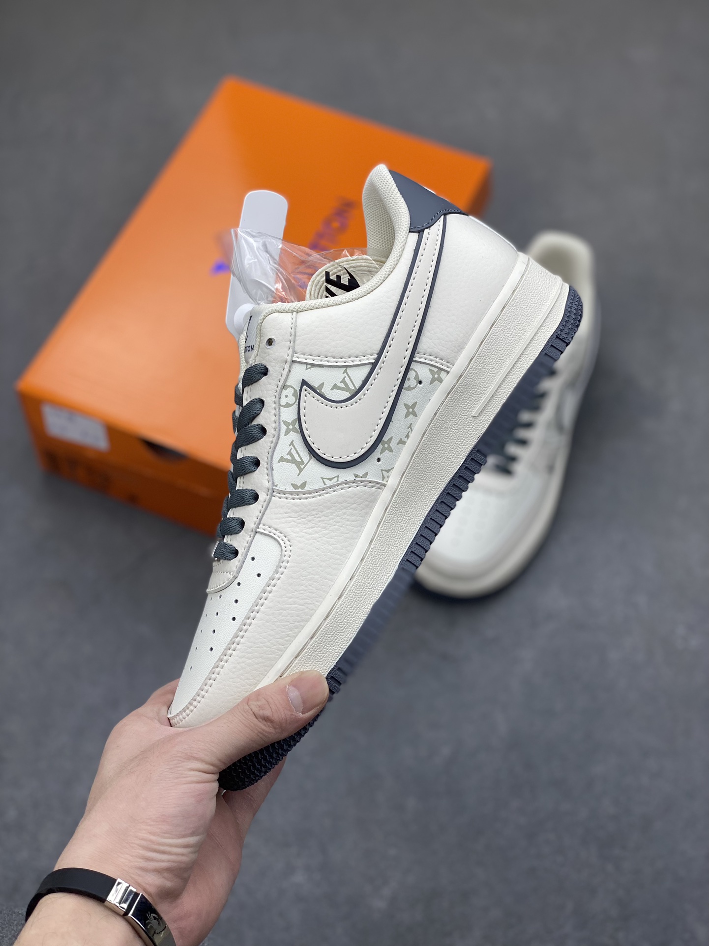 Louis Vuitton x Nike Air Force 1 Low White Custom Sneakers FB0788-200 17 i1702925807 5825 4