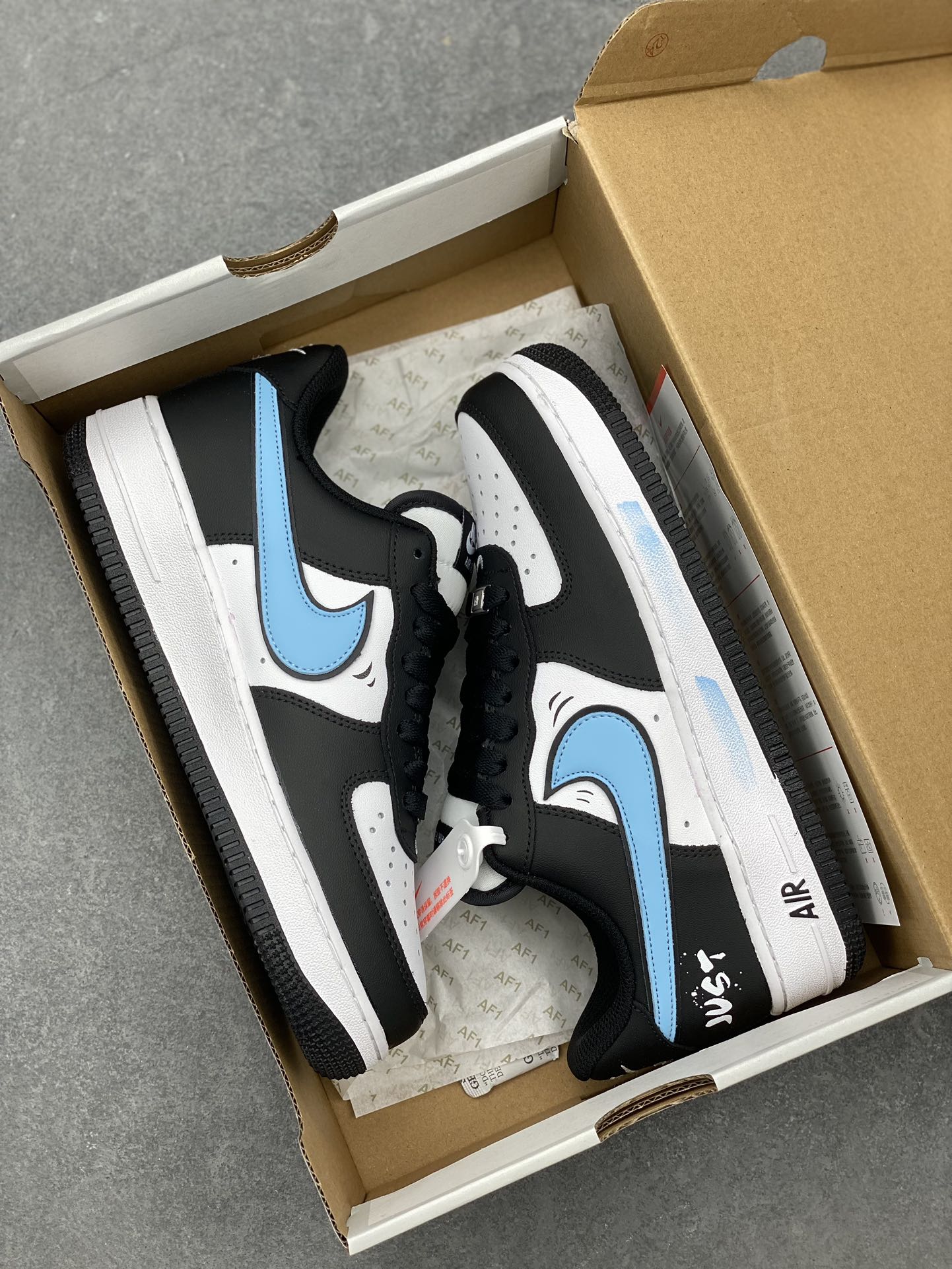 Nike Air Force 1 Low Black White Blue DV0788-006 Sneakers 10 i1702926441 6253 5