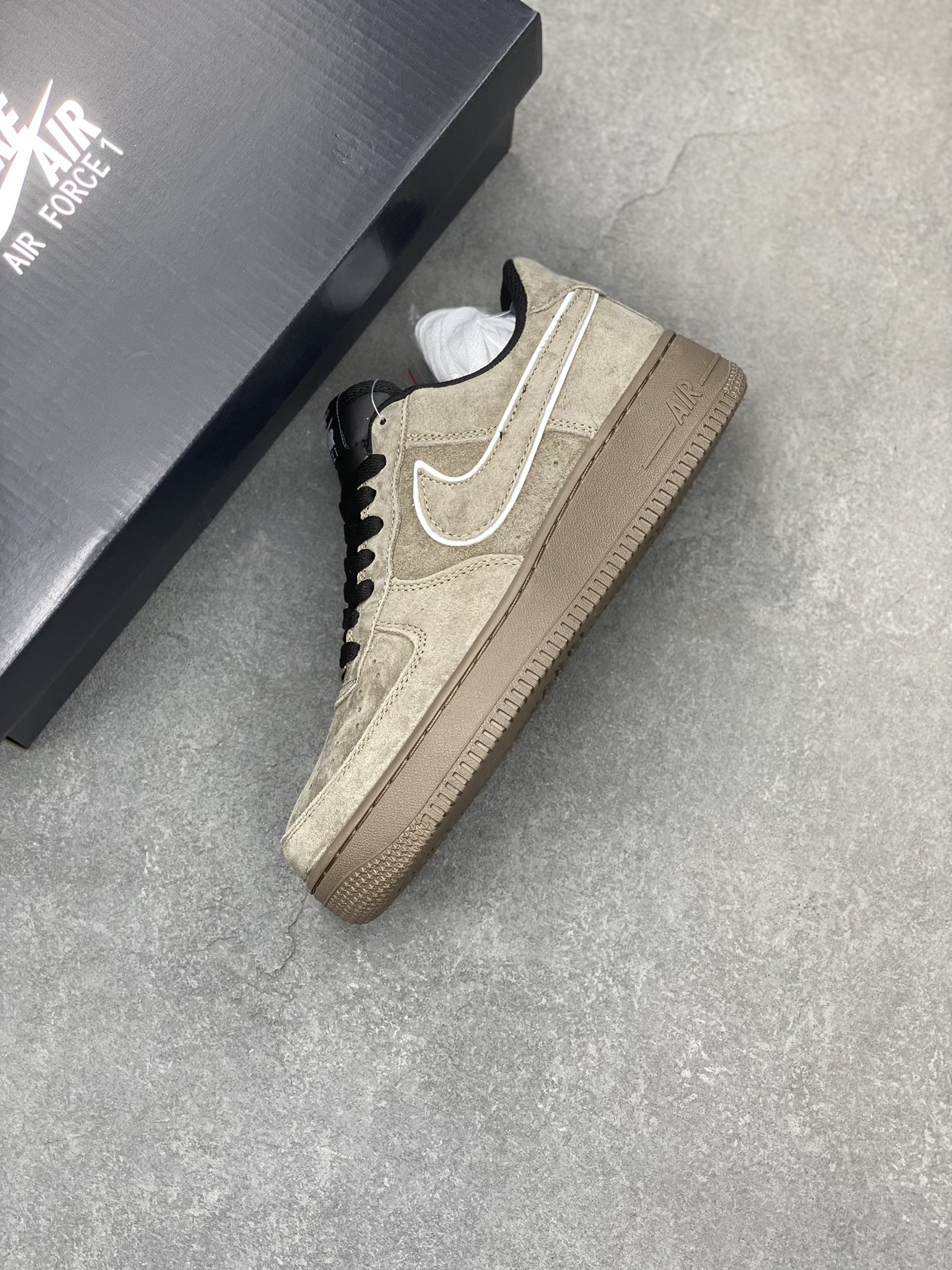 Nike Air Force 1 Low Grey Suede Sneakers - Limited Edition 8 i1703541058 8425 0