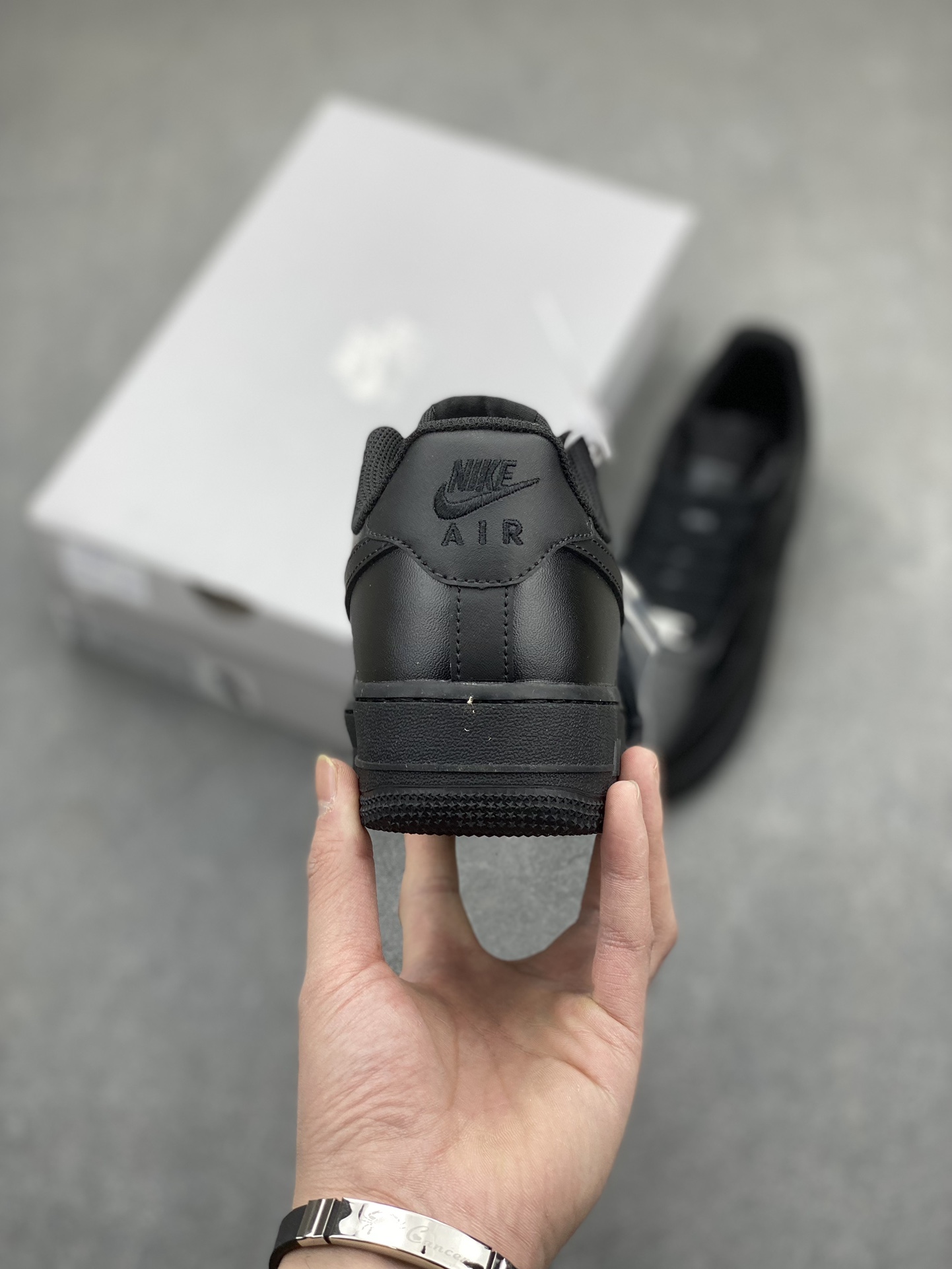 Nike Air Force 1 Low 'Black' - Timeless Style and Ultimate Comfort 5 i1703889069 2865 0