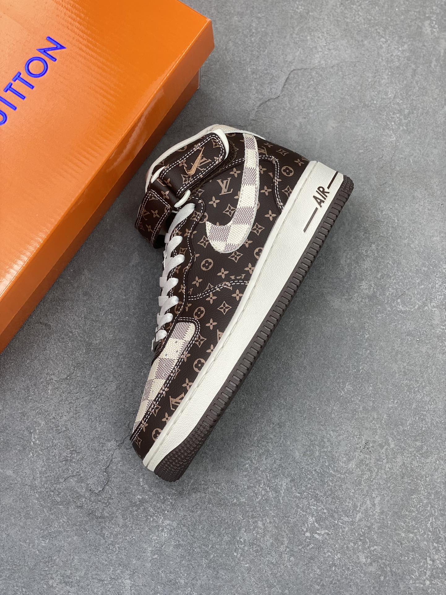 Nike Air Force 1 '07 Low Louis Vuitton Brown Shoes - Limited Edition 8 i1704487693 8751 1