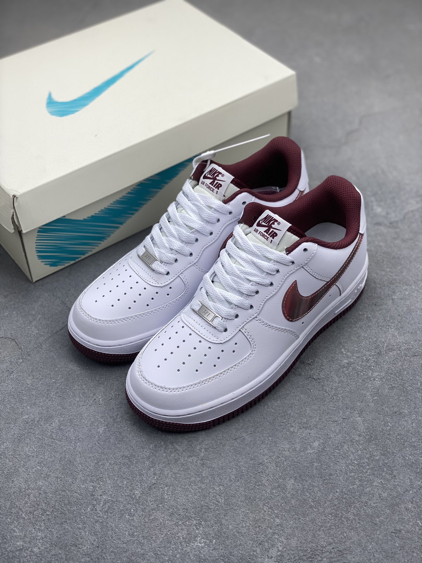 Nike Air Force 1 '07 Low 'Mirror Wine Red' Casual Sneakers 9 i1704740915 8598 8