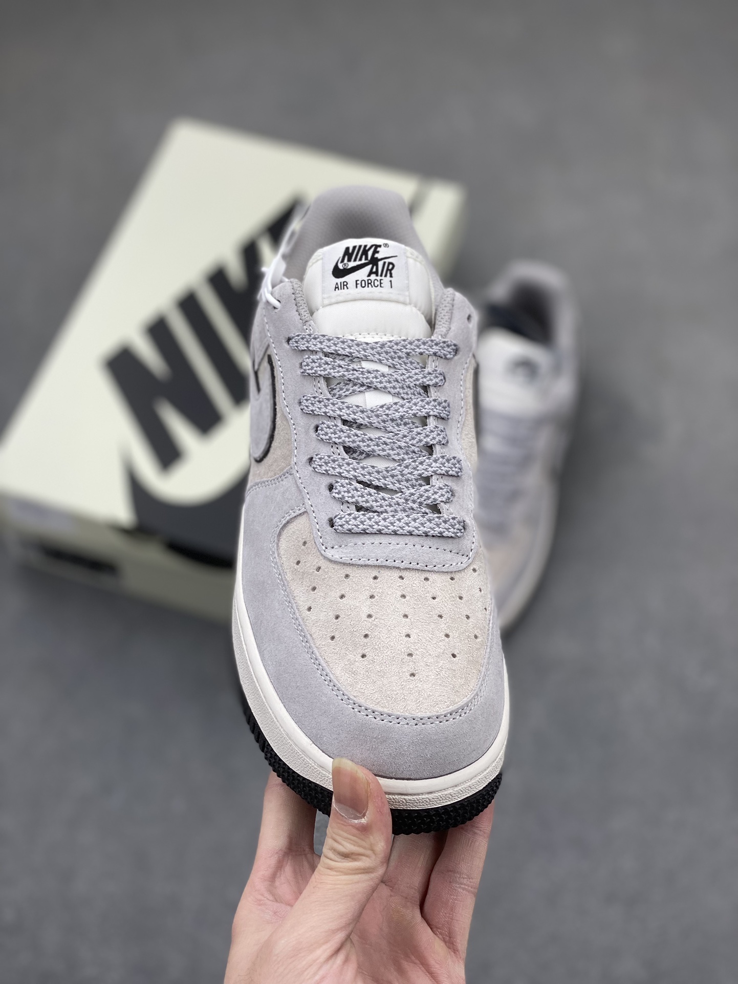 Nike Air Force 1 '07 Low The North Face Collab Sneakers - Gray/Black 3 i1704999551 2617 4