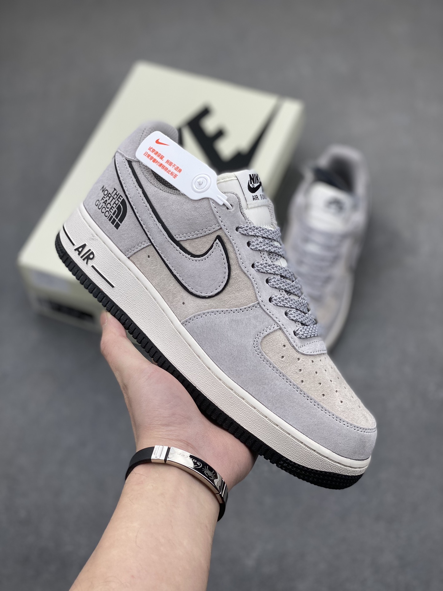 Nike Air Force 1 '07 Low The North Face Collab Sneakers - Gray/Black